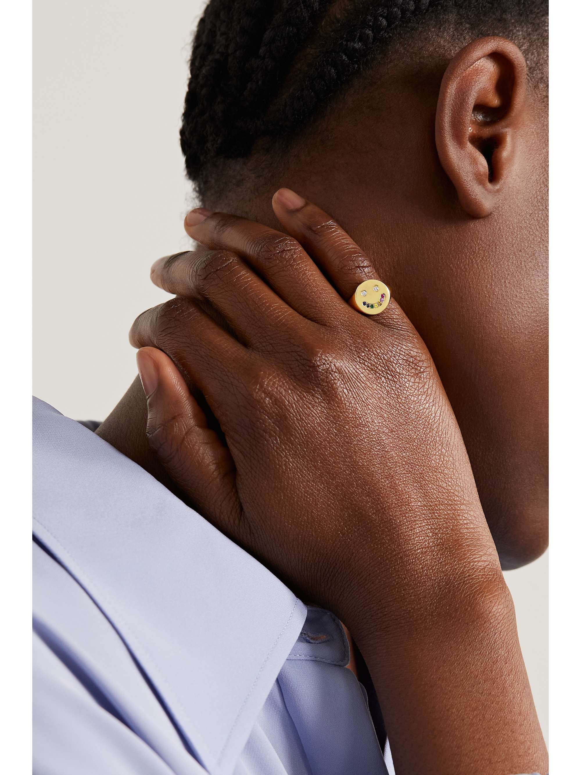 ROXANNE FIRST Smiley 14-karat gold blackened diamond signet ring