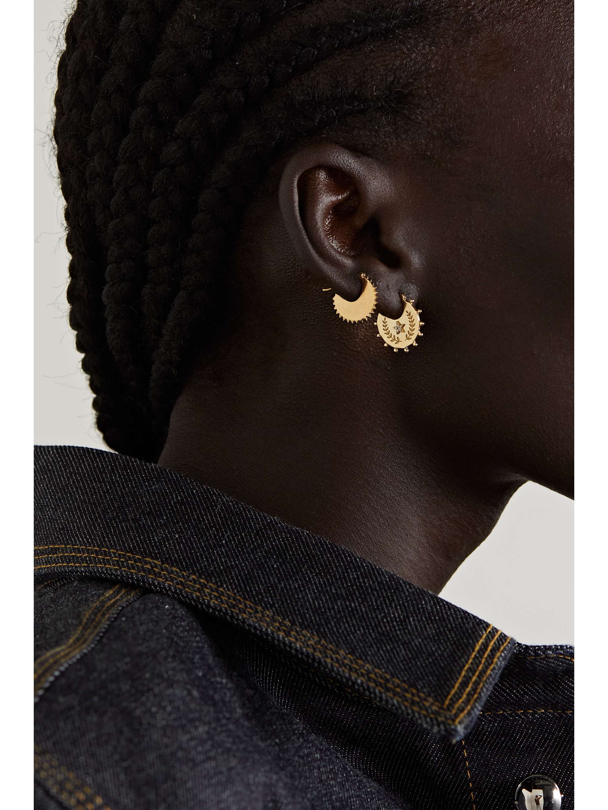 FOUNDRAE Per Aspera Ad Astra 18-karat gold diamond single hoop earring