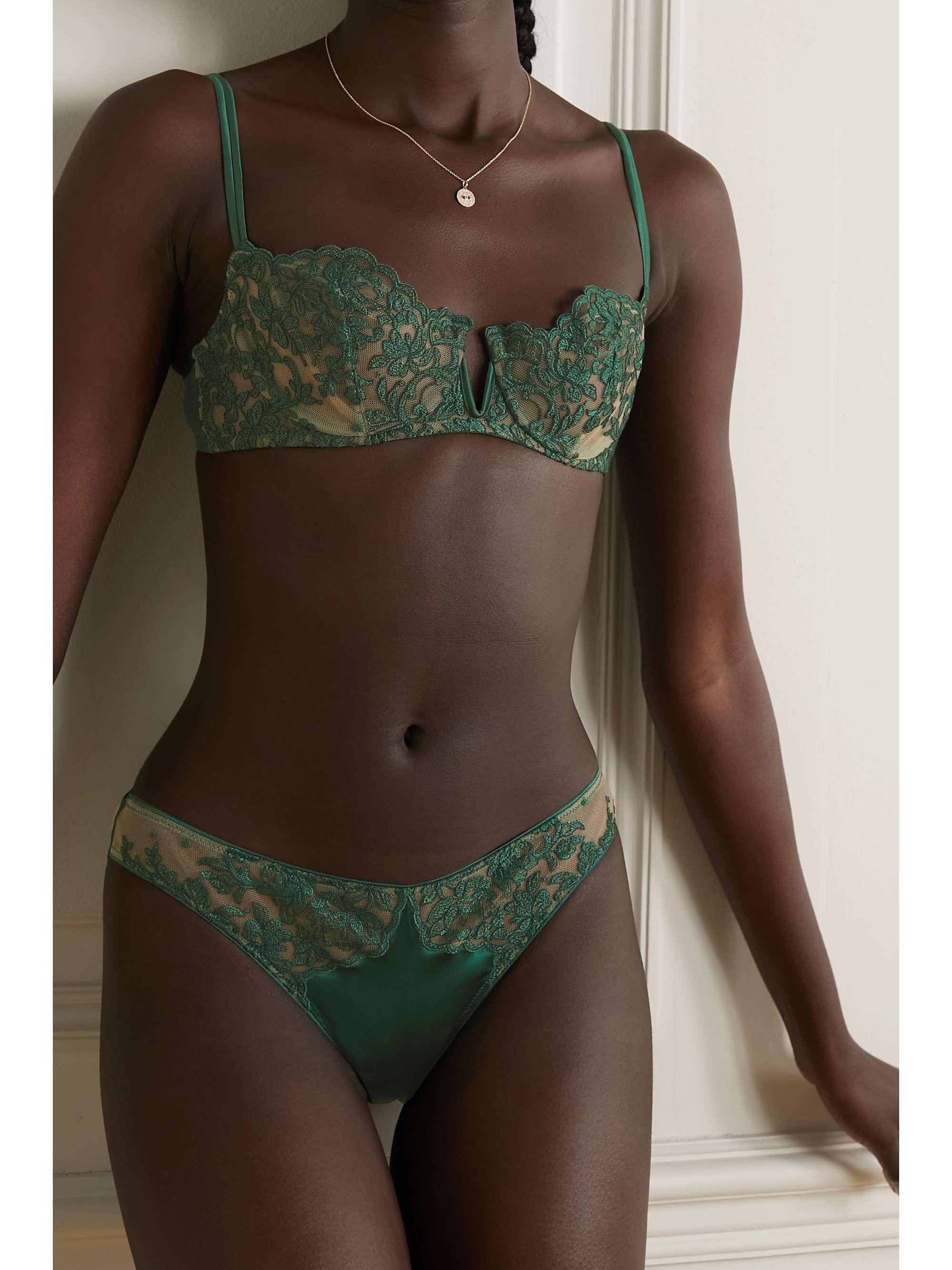 I.D. SARRIERI Royal Jewel embroidered tulle underwired balconette bra