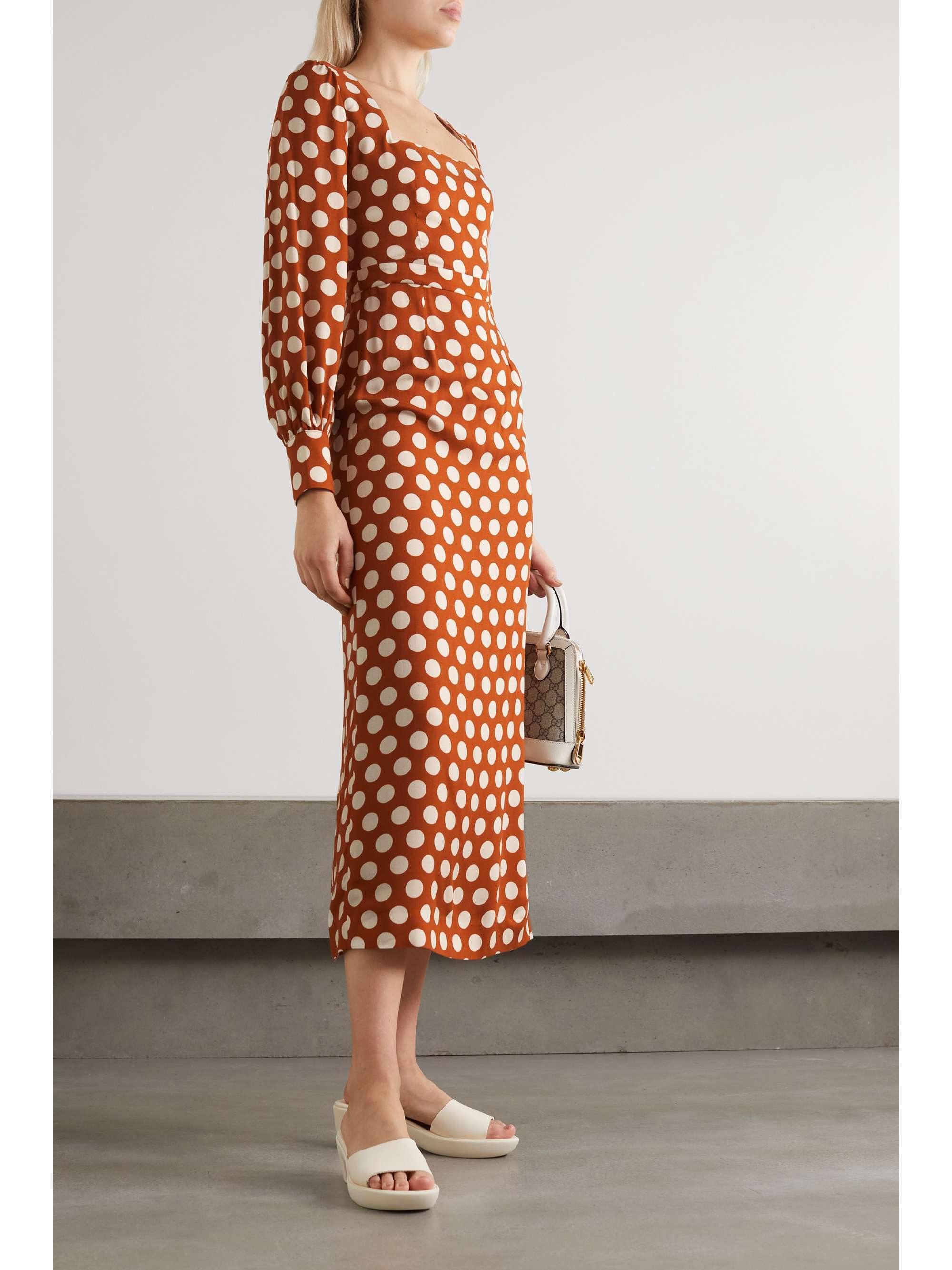 mountain casual dress code