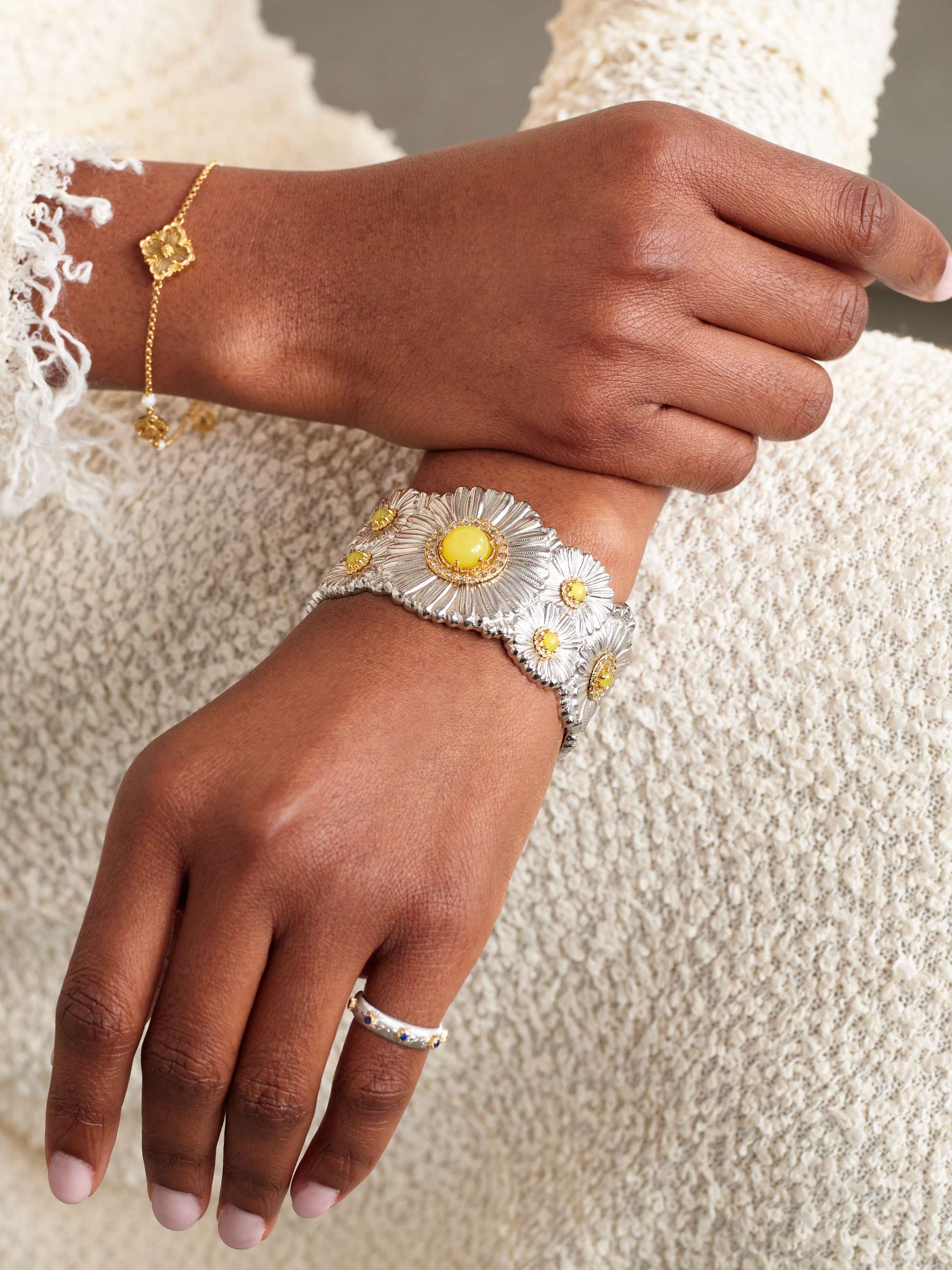 BUCCELLATI Daisy Blossoms gold-plated, agate and diamond cuff