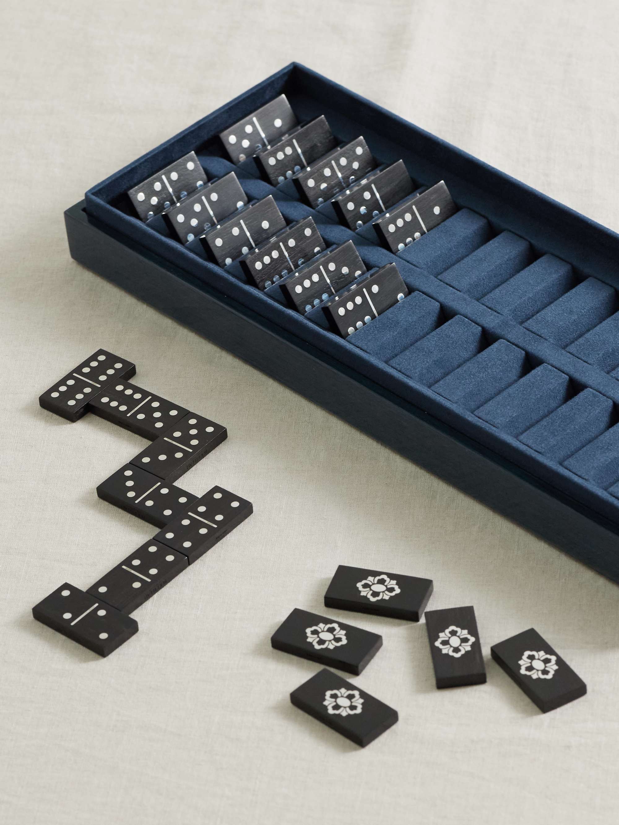 BUCCELLATI Silver and ebony dominoes set