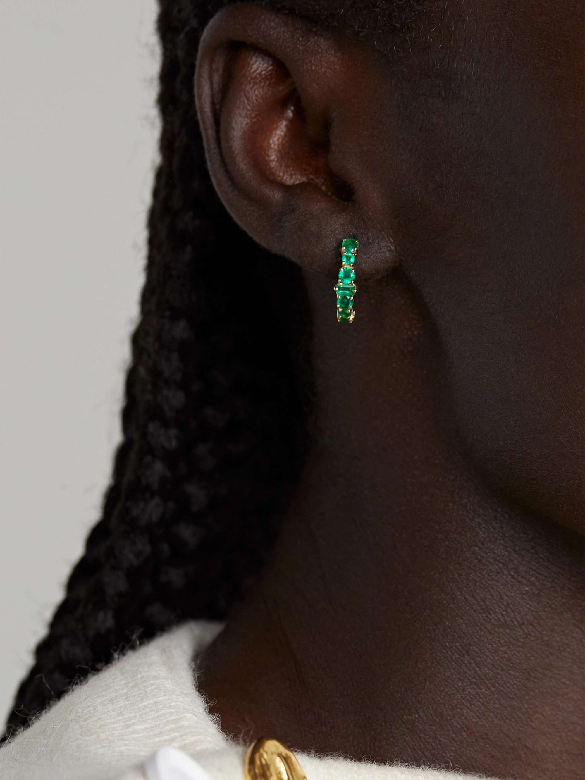 ILEANA MAKRI 18-karat gold emerald hoop earrings