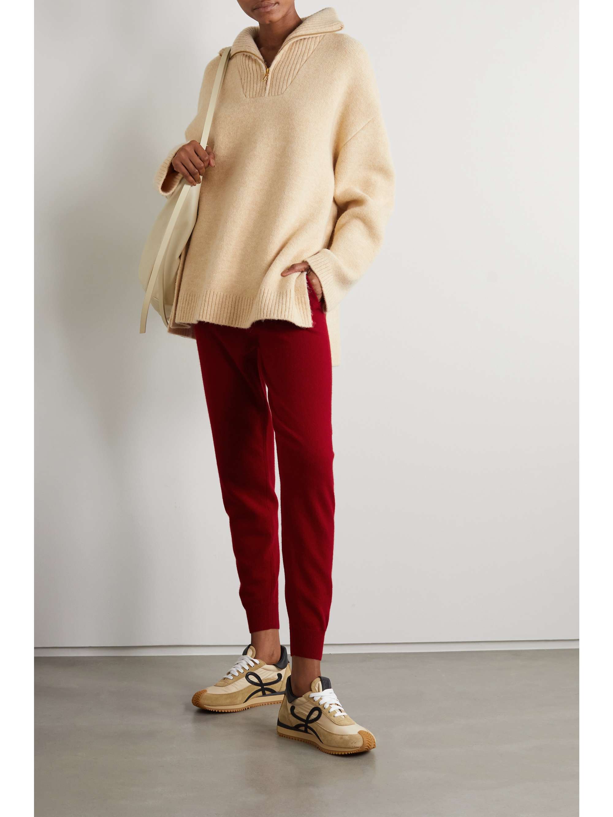 track pants in max