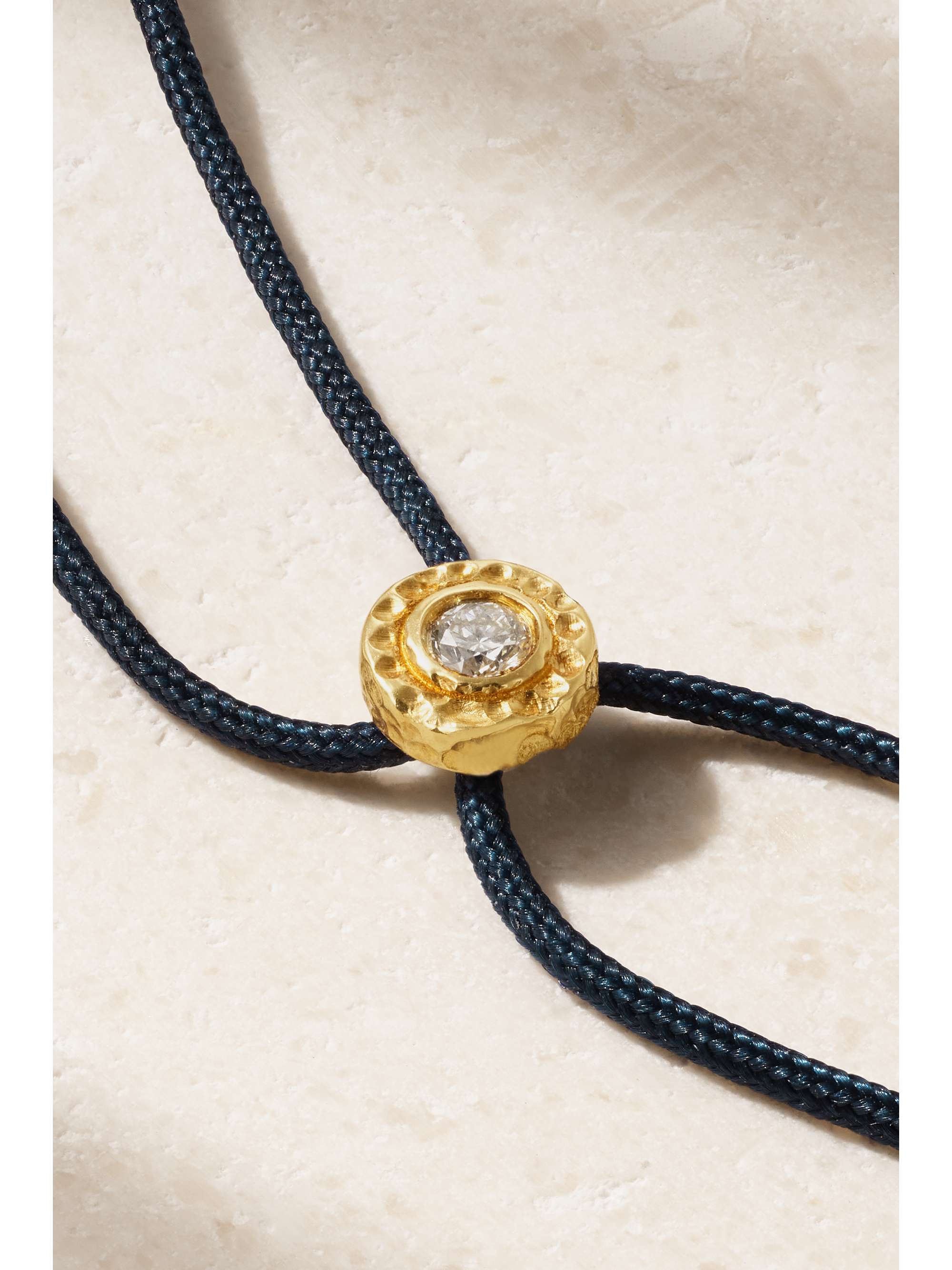 OCTAVIA ELIZABETH + NET SUSTAIN Parachute Nesting Gem Armband aus Kordel mit Detail aus recyceltem 18 Karat Gold und Diamant