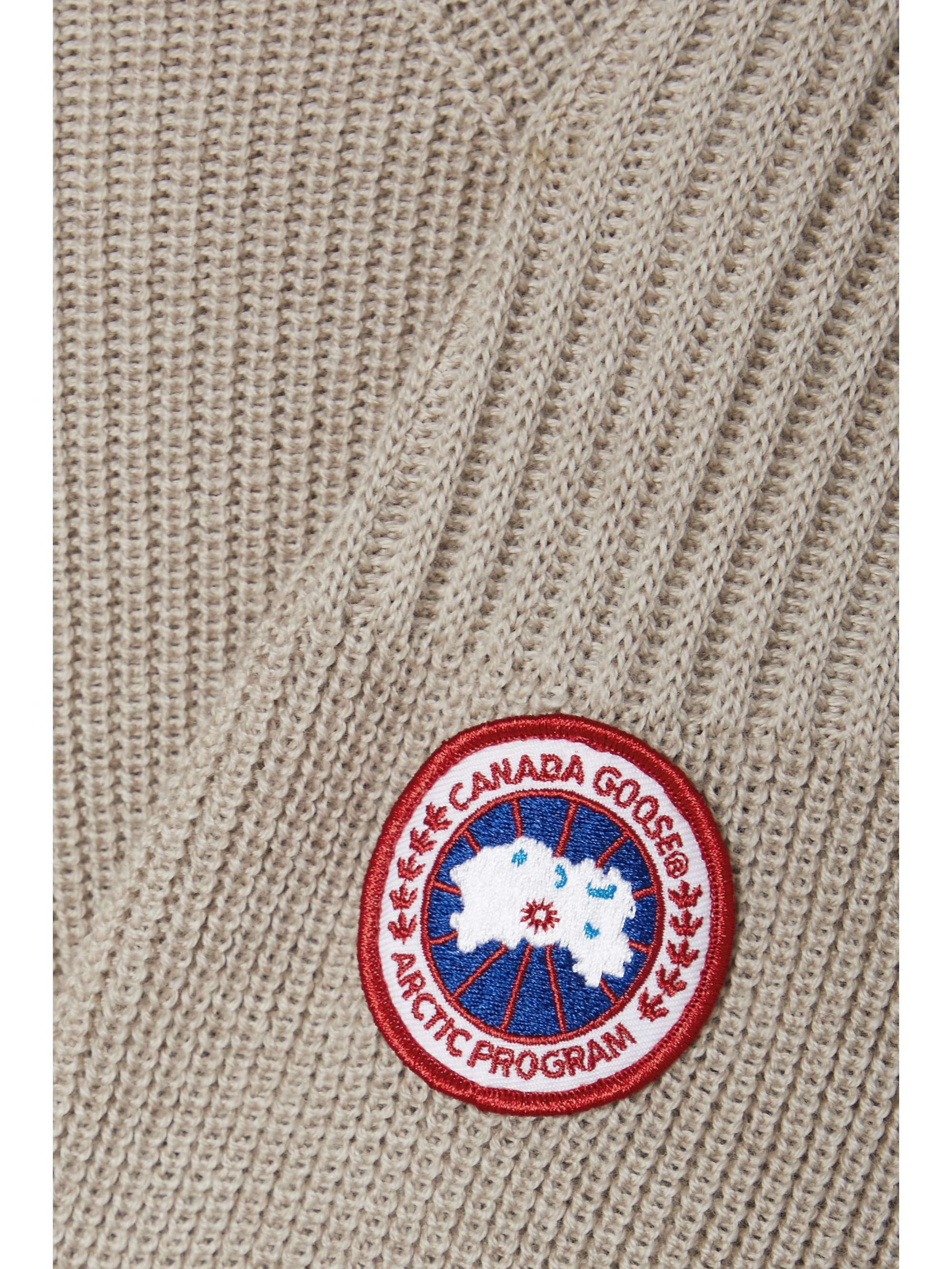 canada goose turtleneck