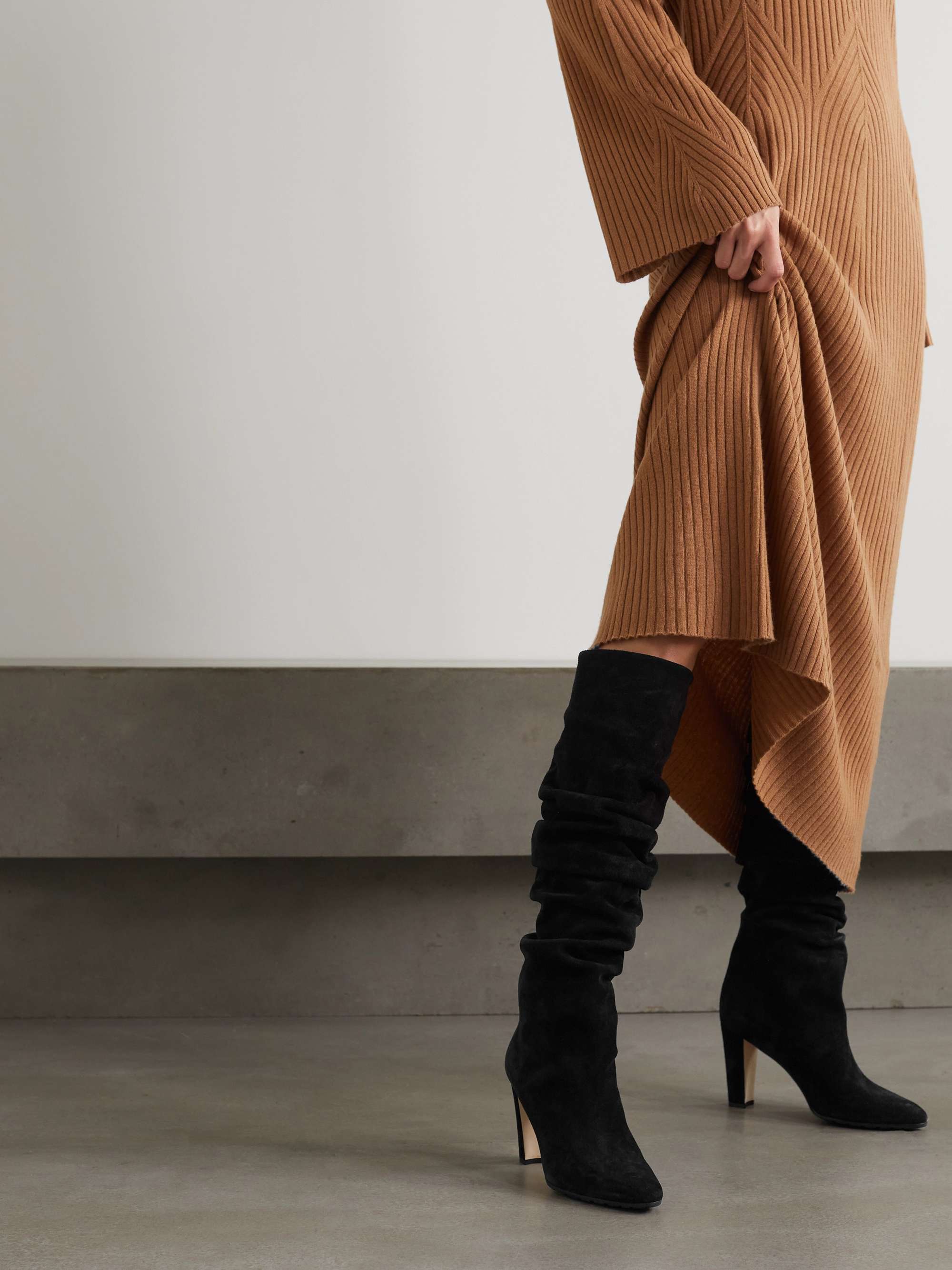 MANOLO BLAHNIK Calassohi 90 suede knee boots