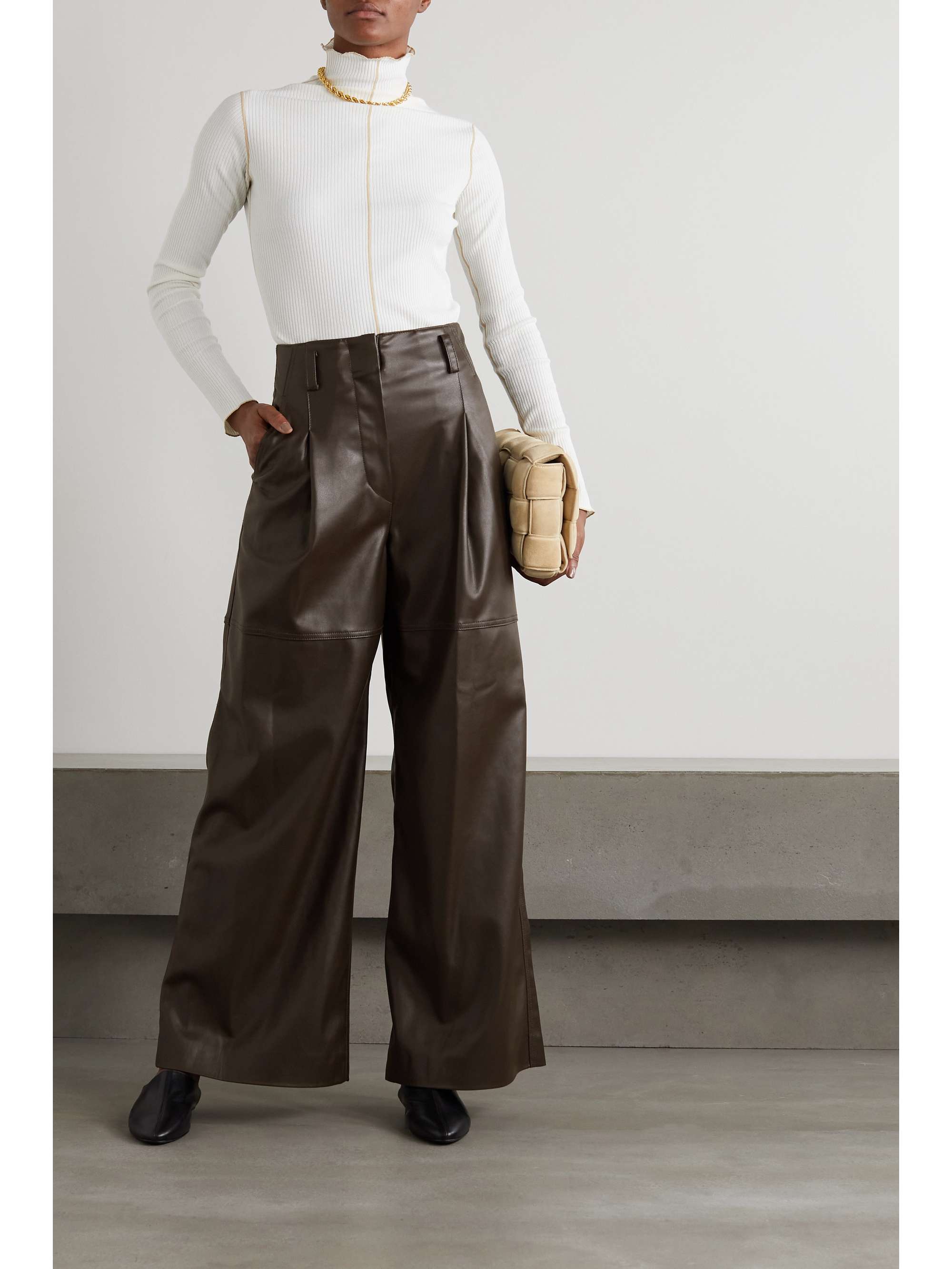 LVIR Pleated faux leather wide-leg pants
