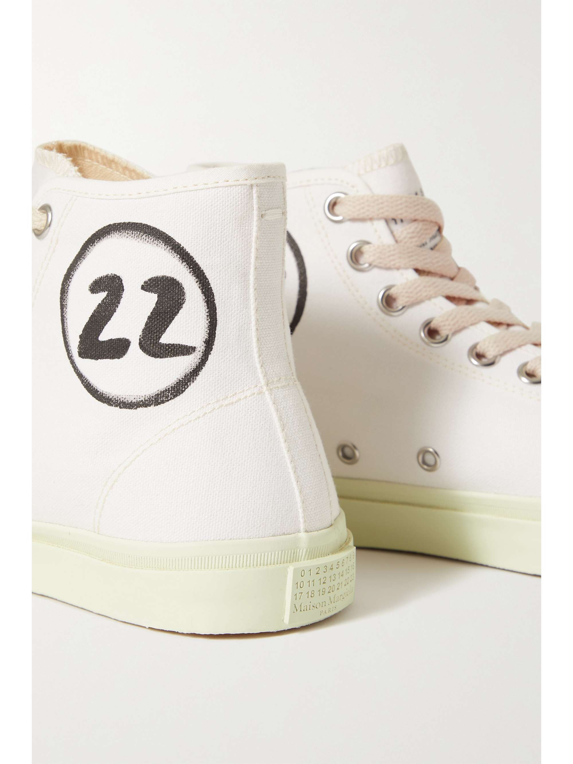 converse paris 17