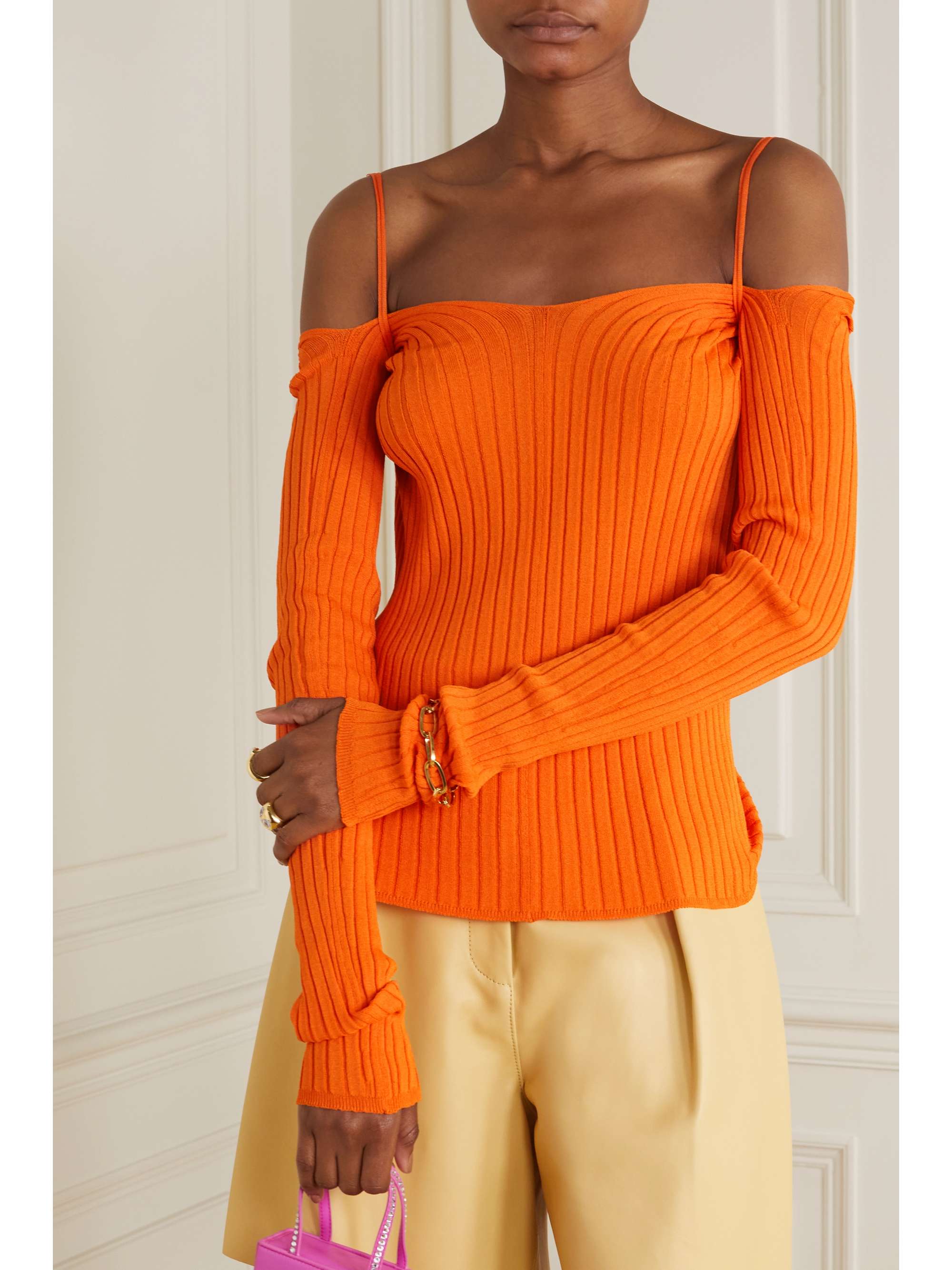 IOANNES Billowy cold-shoulder twist-back ribbed-knit top