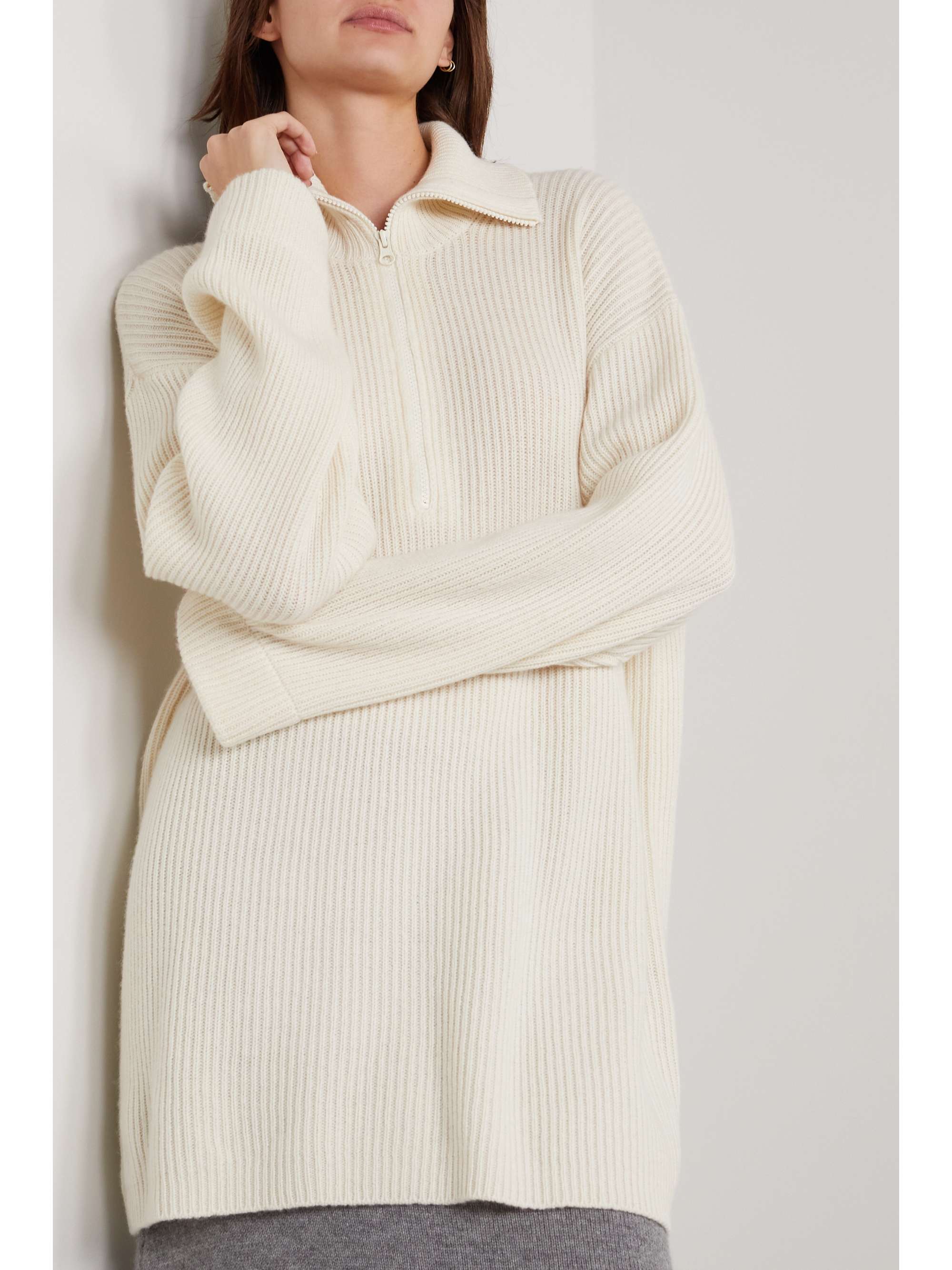 LISA YANG Aubree cashmere turtleneck sweater