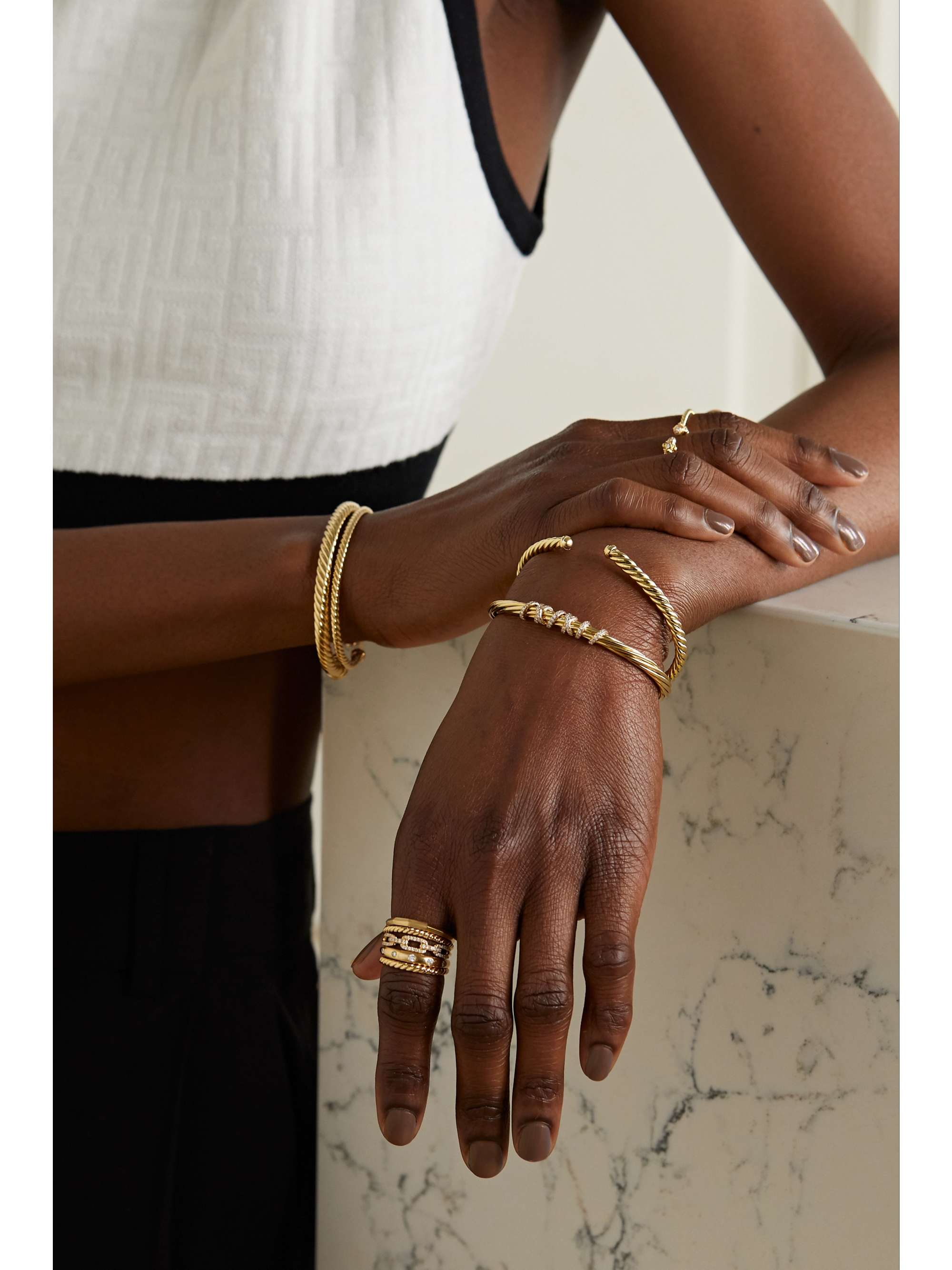 DAVID YURMAN Helena 18 karat gold diamond cuff