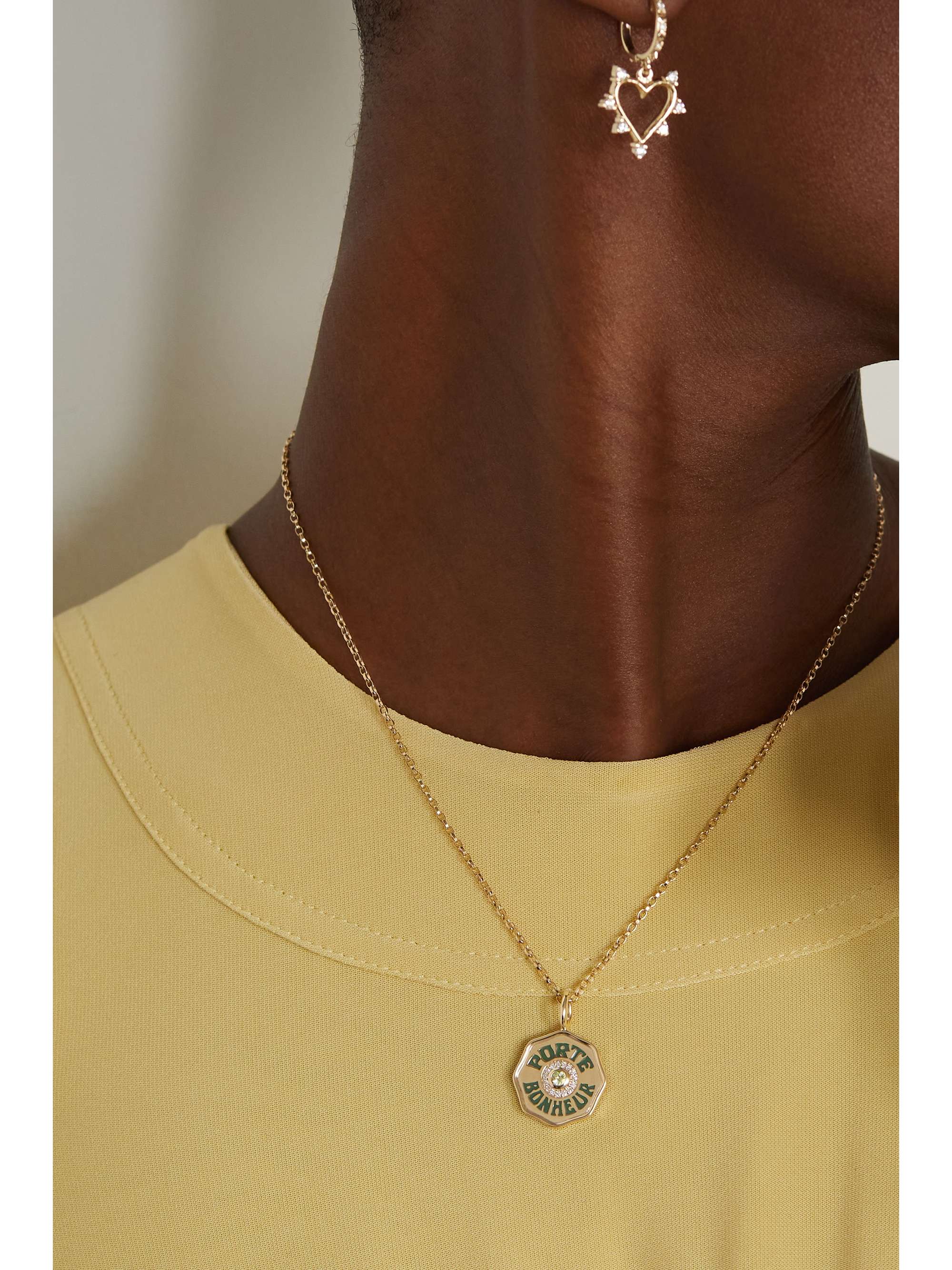 MARLO LAZ Mini Porte Bonheur Kette aus 14 Karat Weißgold mit Diamanten und Emaille