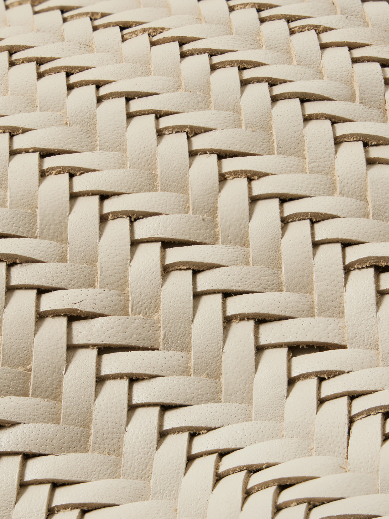 Dragon Diffusion Nantucket Large Woven Leather Tote In Cream