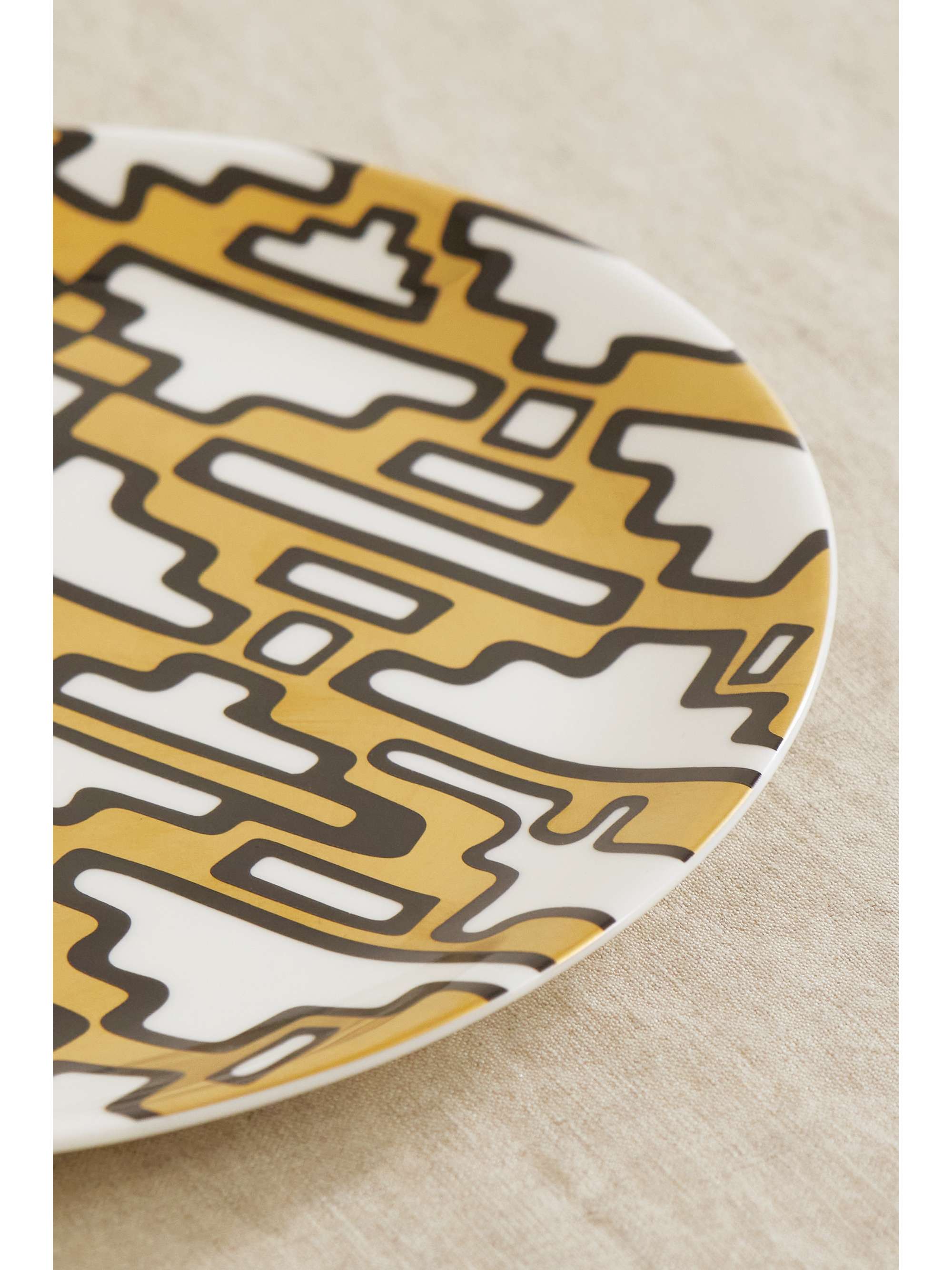 NIMEROLOGY Here Comes the Sun 21cm gold-plated bone china dessert plate