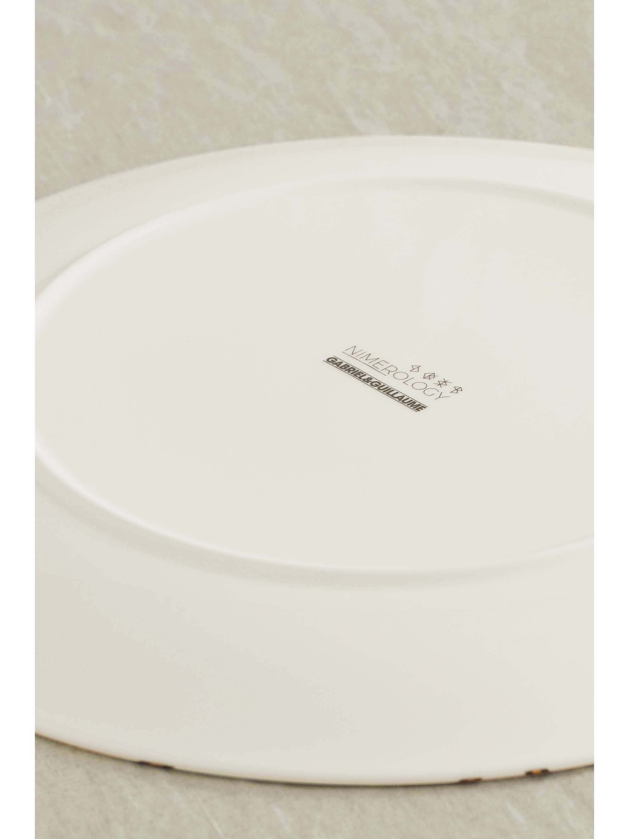 NIMEROLOGY Here Comes the Sun 31cm gold-plated bone china charger plate