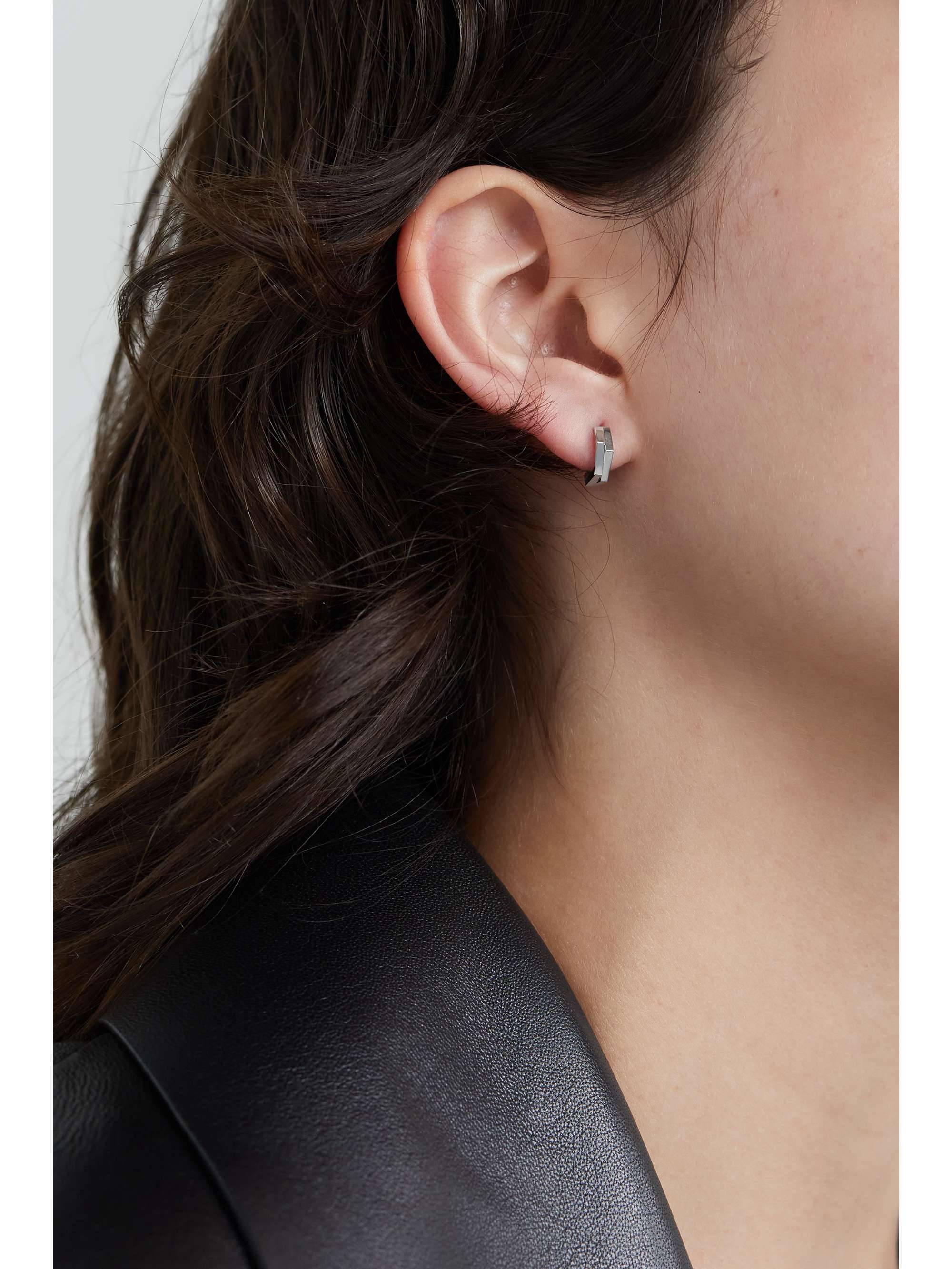 REPOSSI Antifer 18-karat white gold single hoop earring