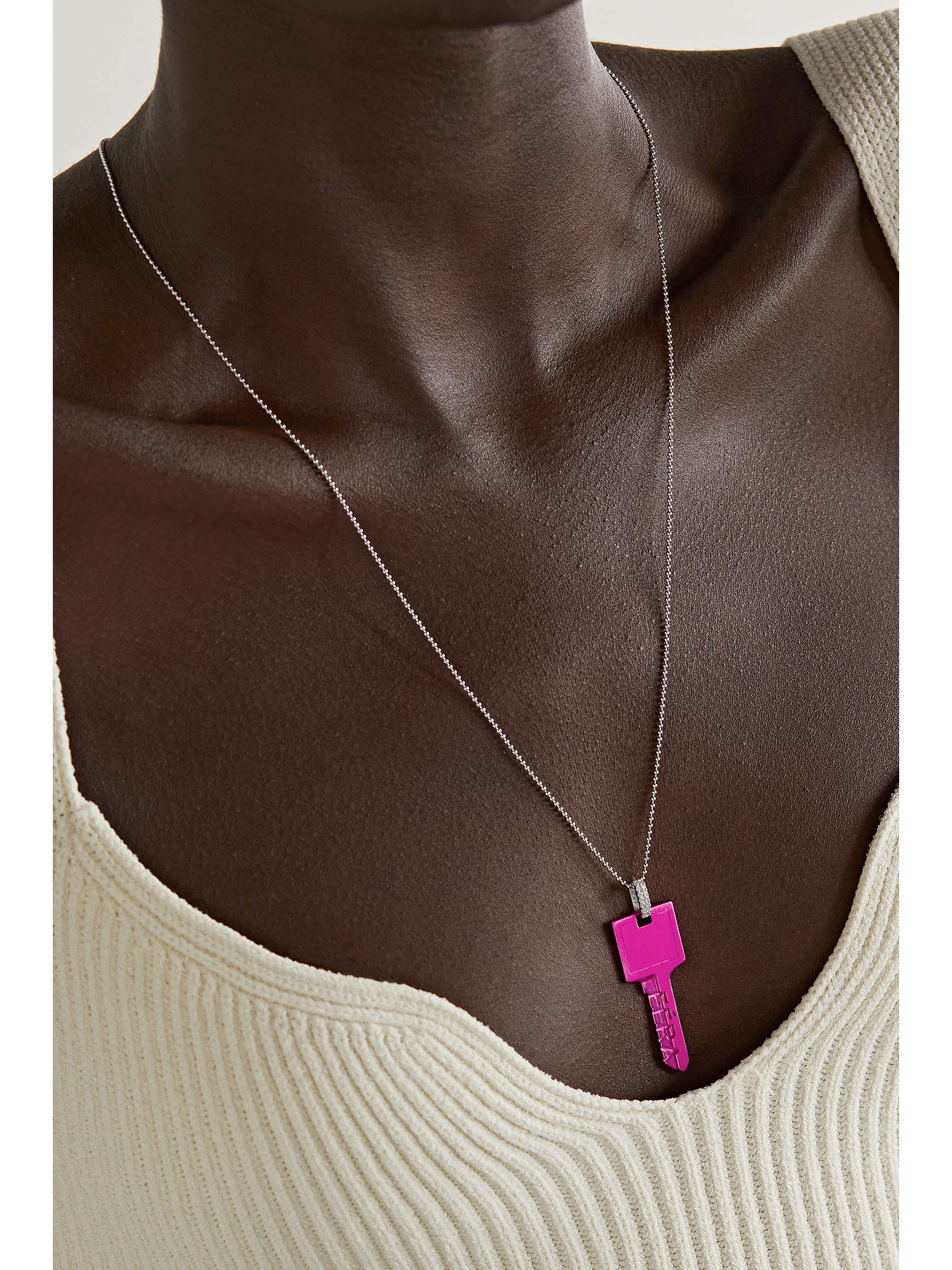 EÉRA Key Kette aus Weißgold und Silber mit Diamanten