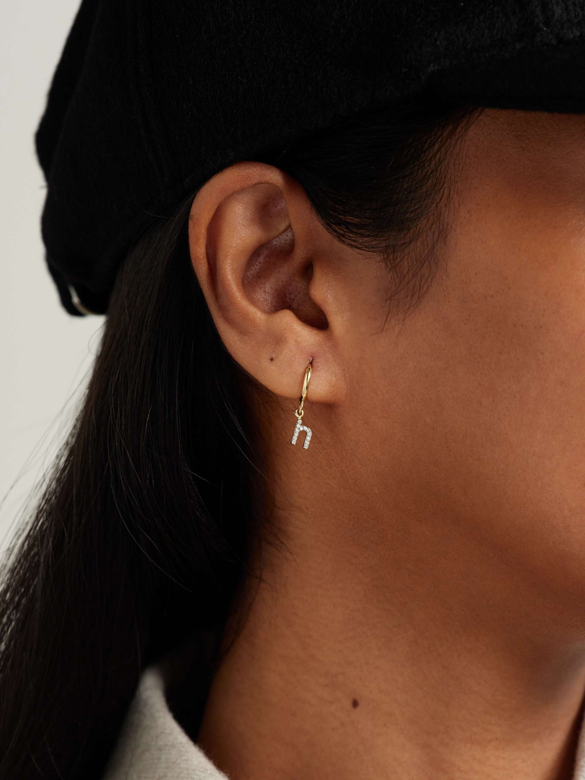 STONE AND STRAND Initial gold diamond single earring