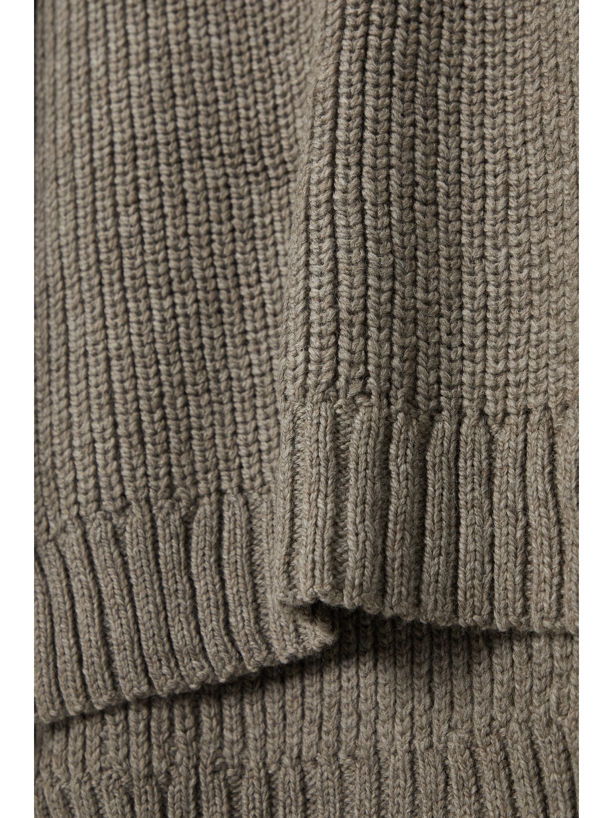Debra Ribbed Wool Turtleneck Sweater In Gray