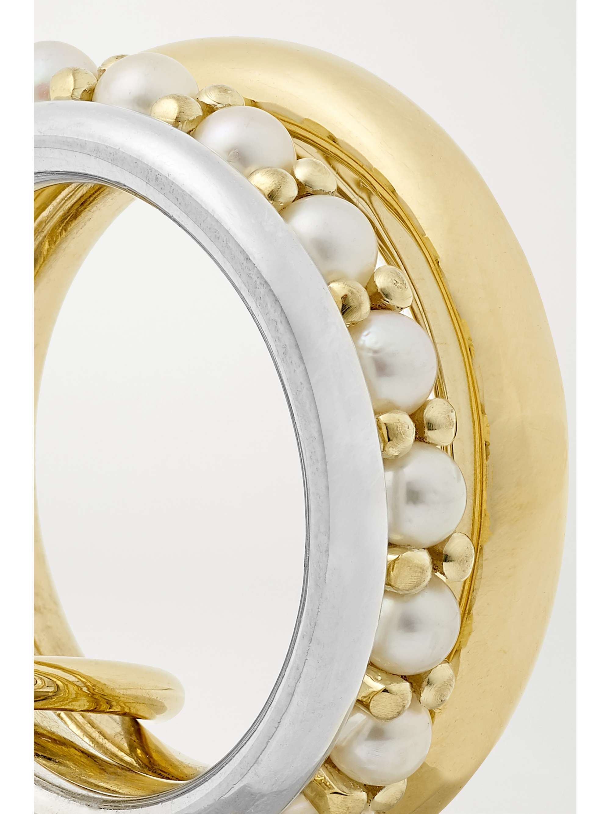 SPINELLI KILCOLLIN Set aus drei Ringen aus 18 Karat Gold und Sterlingsilber mit Perlen