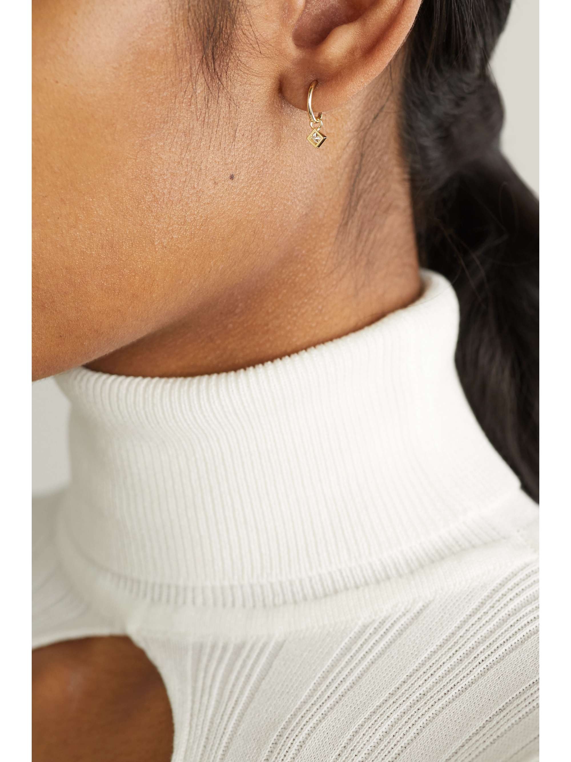 MARIA TASH 2.5mm 18-karat gold diamond hoop earring