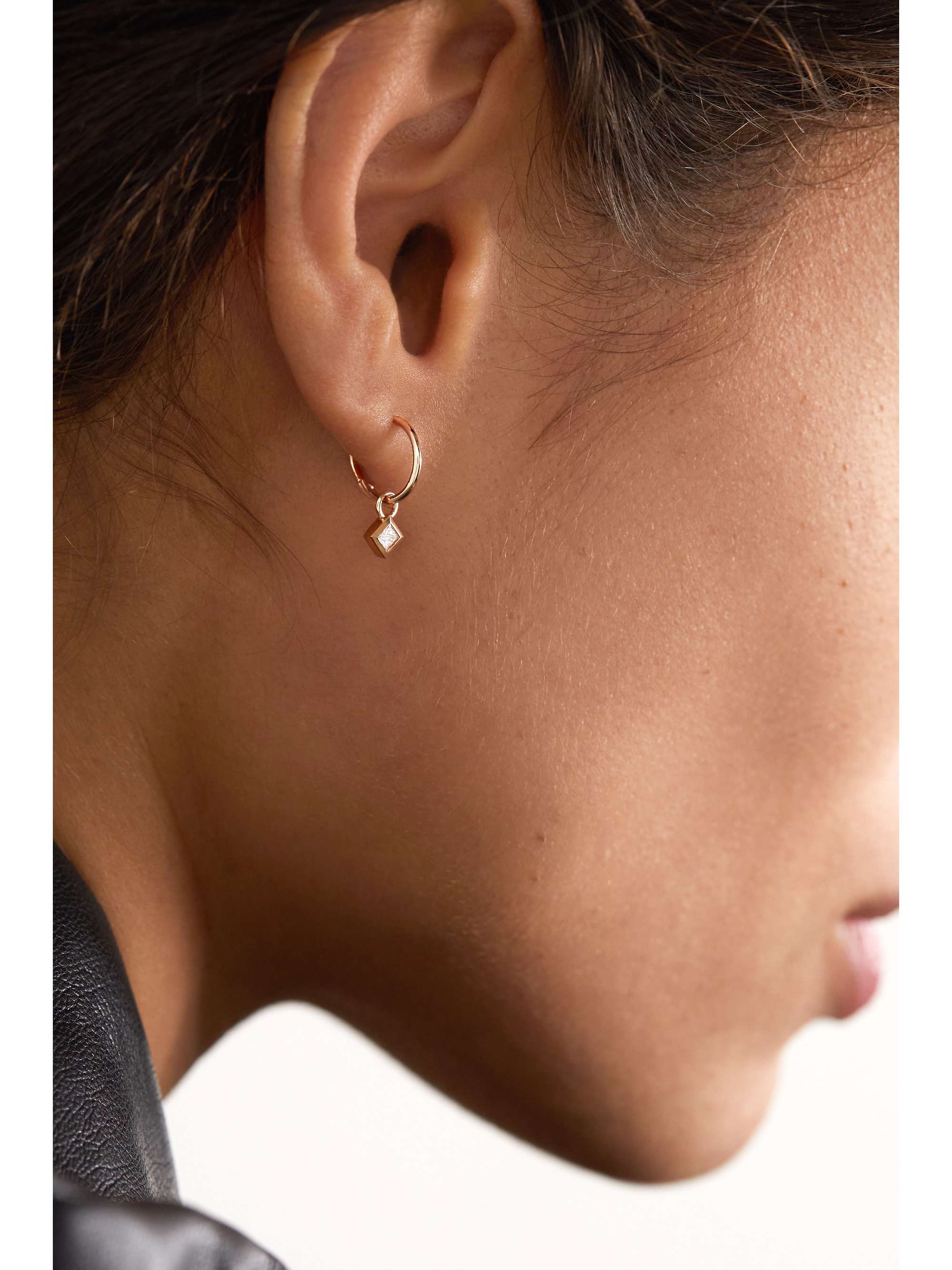 MARIA TASH 2.5mm 18-karat gold diamond hoop earring