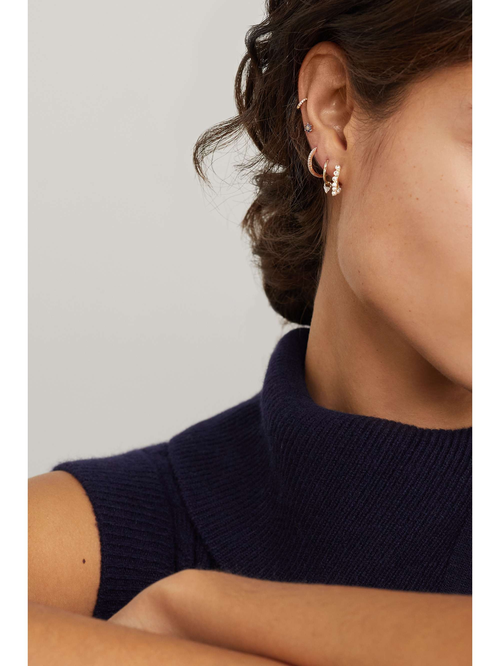 MARIA TASH 8mm 14-karat gold pearl hoop earring
