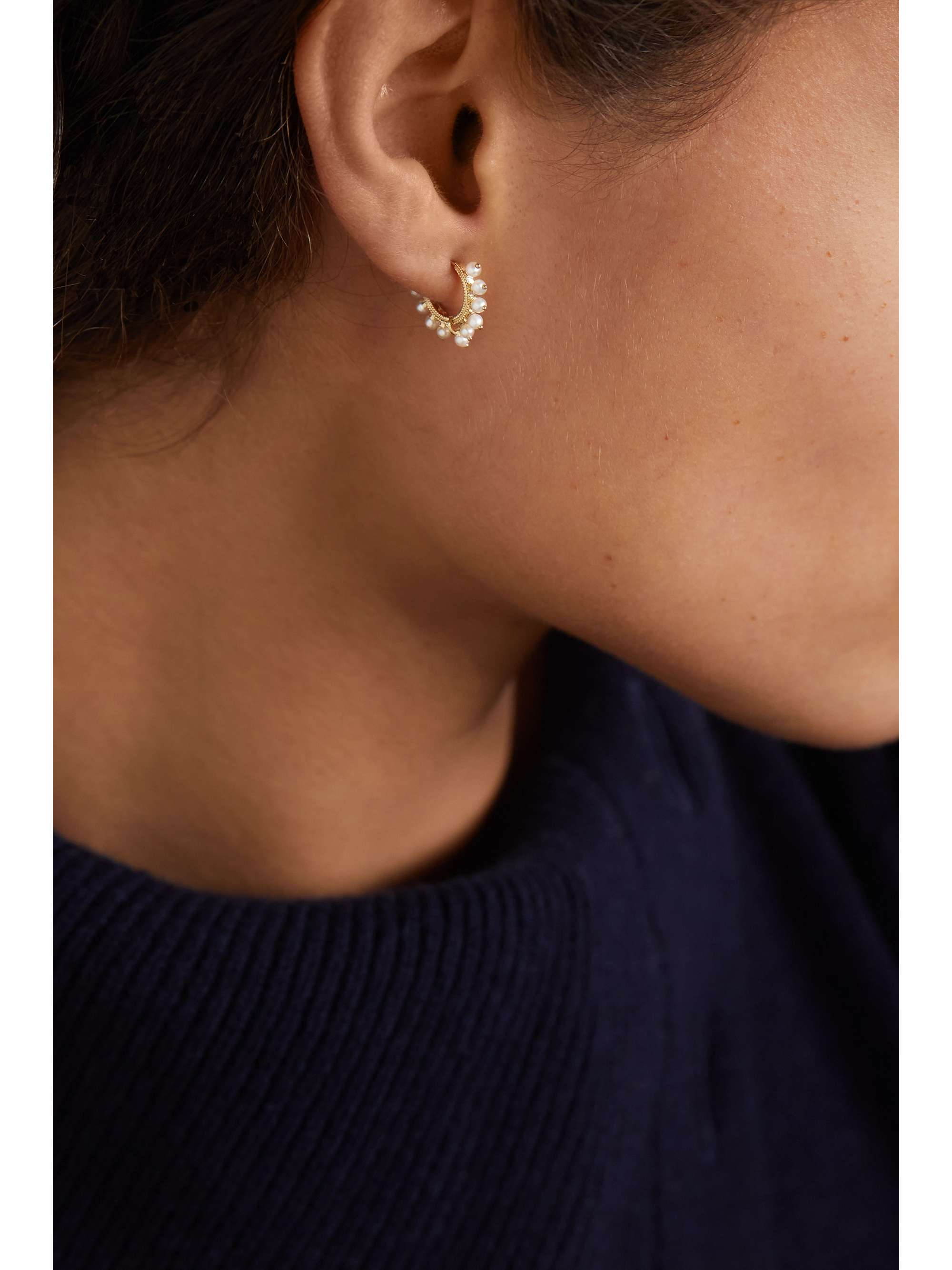 MARIA TASH 8mm 14-karat gold pearl hoop earring