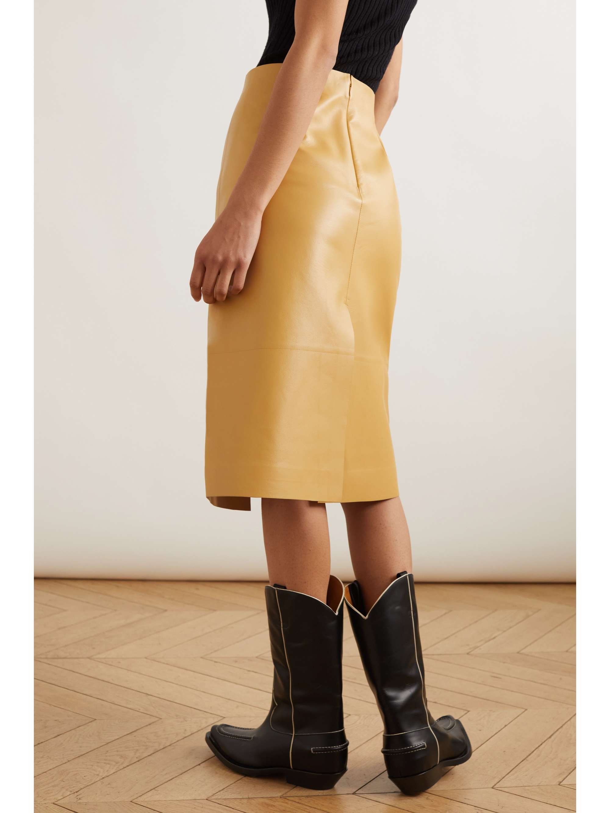CHLOÉ Leather midi skirt