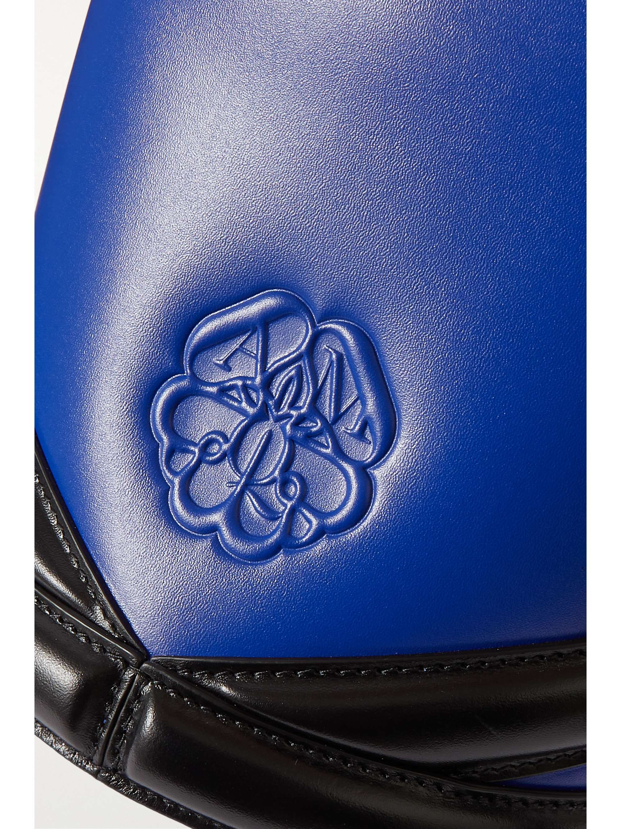 ALEXANDER MCQUEEN The Curve leather bucket bag