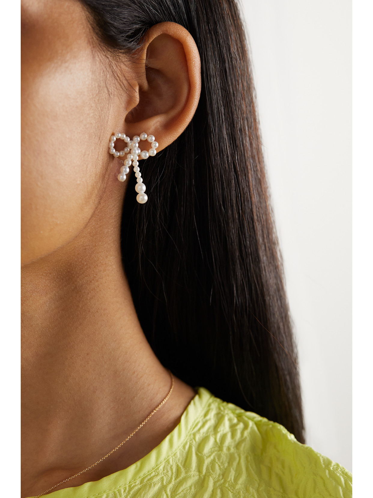 Sophie Bille Brahe Rosette De Perles 14kt & Pearl Earrings In White