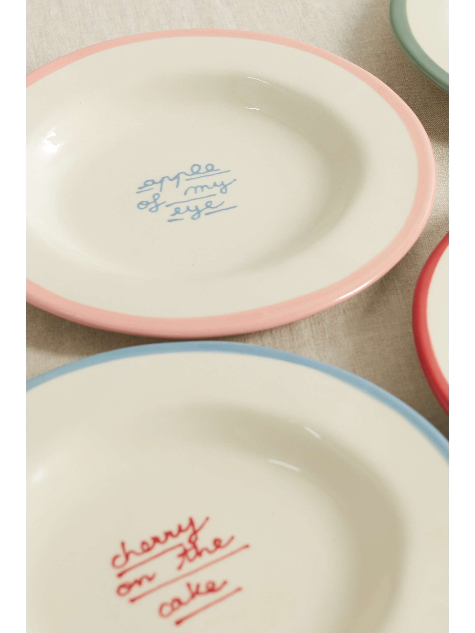 LAETITIA ROUGET Set de quatre petites assiettes en céramique Mushroom