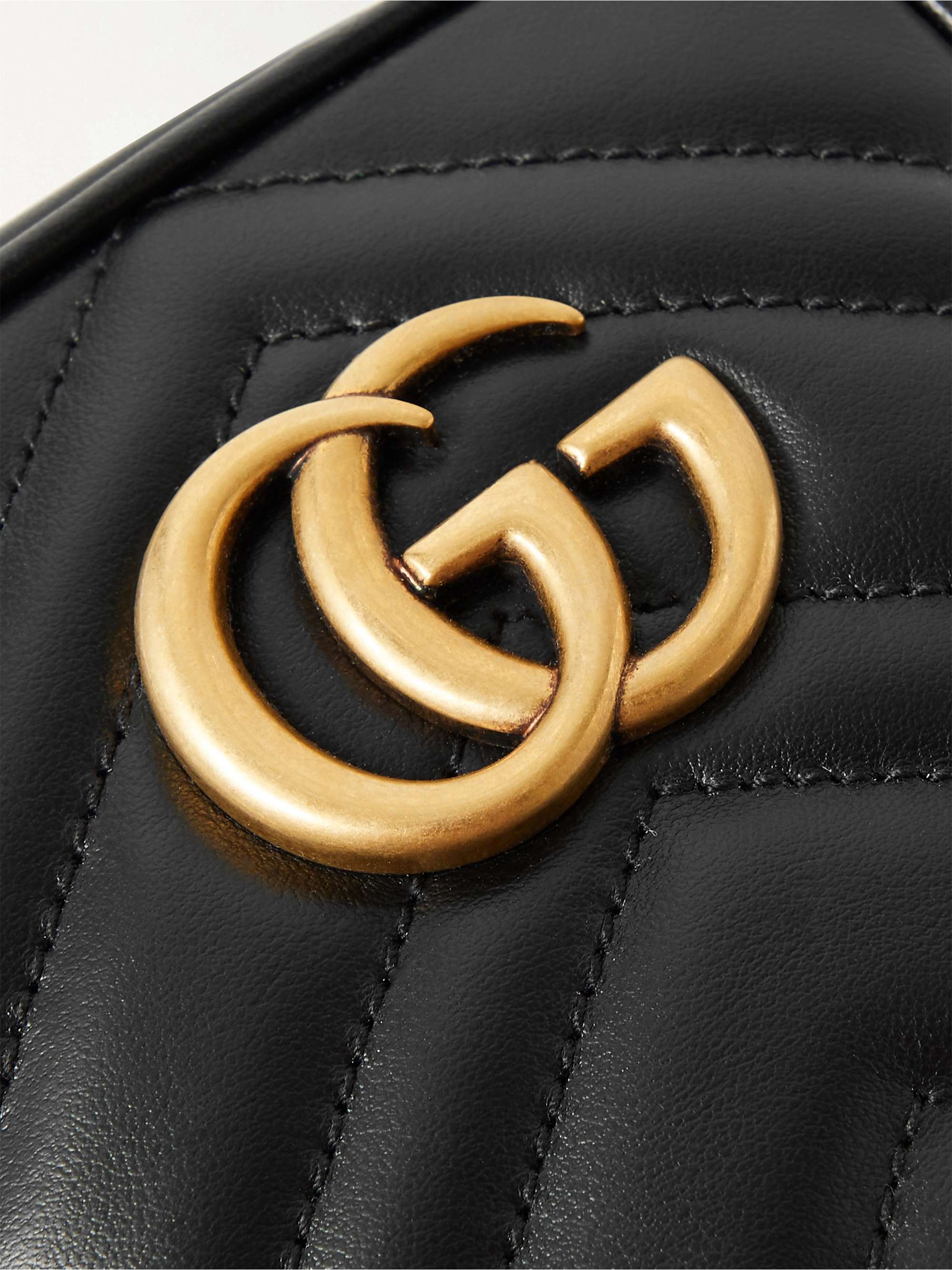 GUCCI GG Marmont mini Beuteltasche aus gestepptem Leder