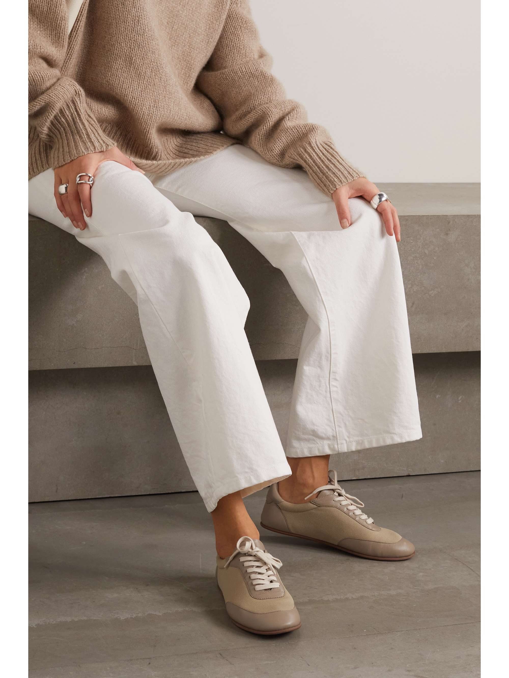 THE ROW 오웬 시티 레더 메쉬 스니커즈 페칭