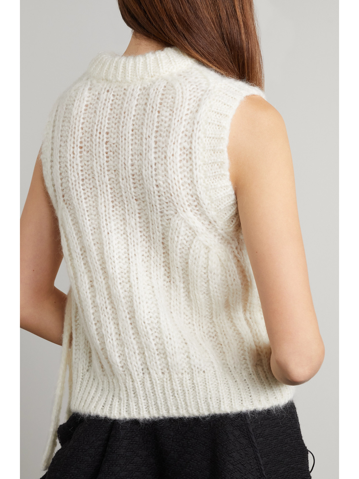 Cable-knit Vest Jumper In Neutrals