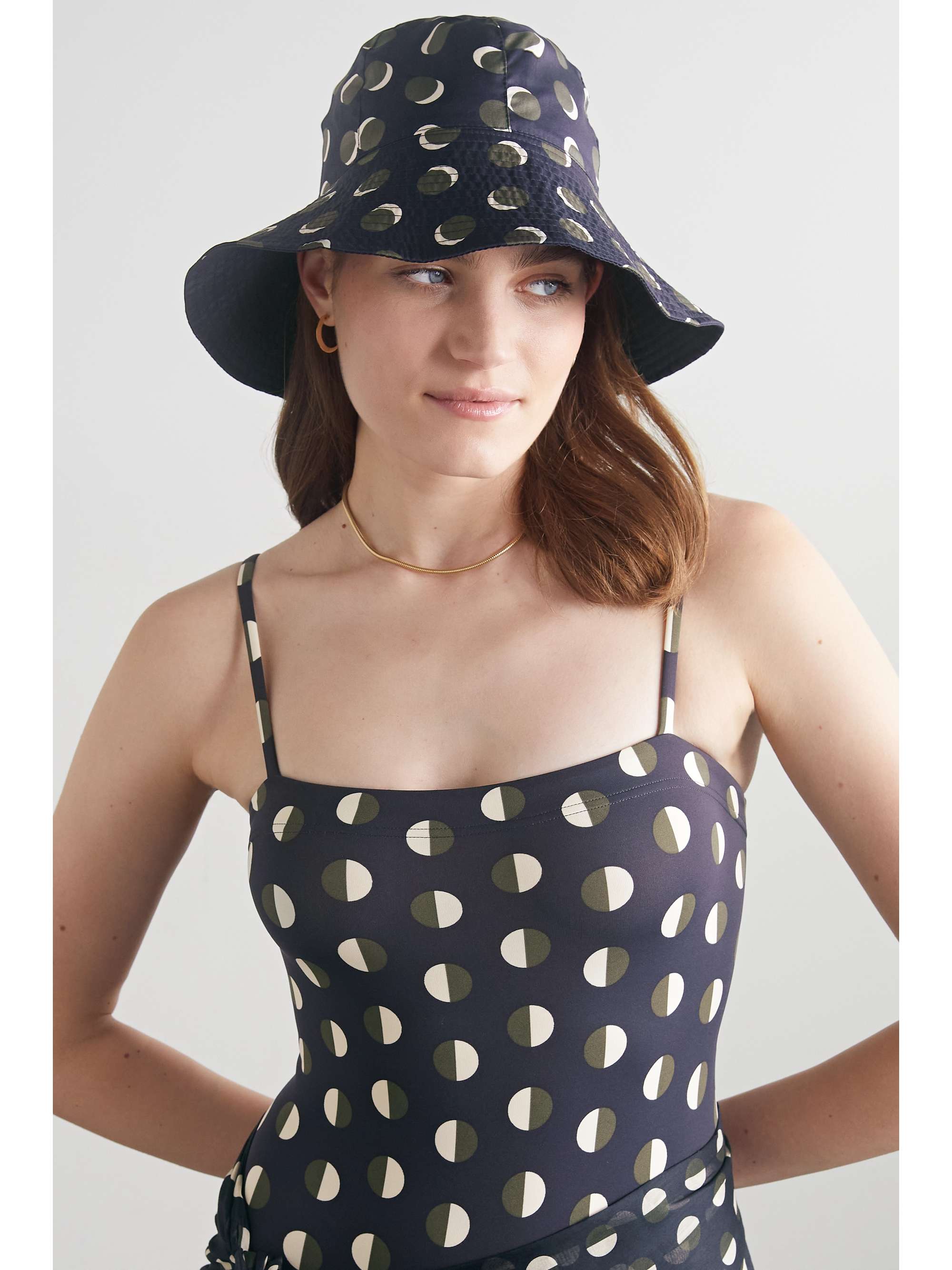 ERES Bob reversible printed cotton bucket hat