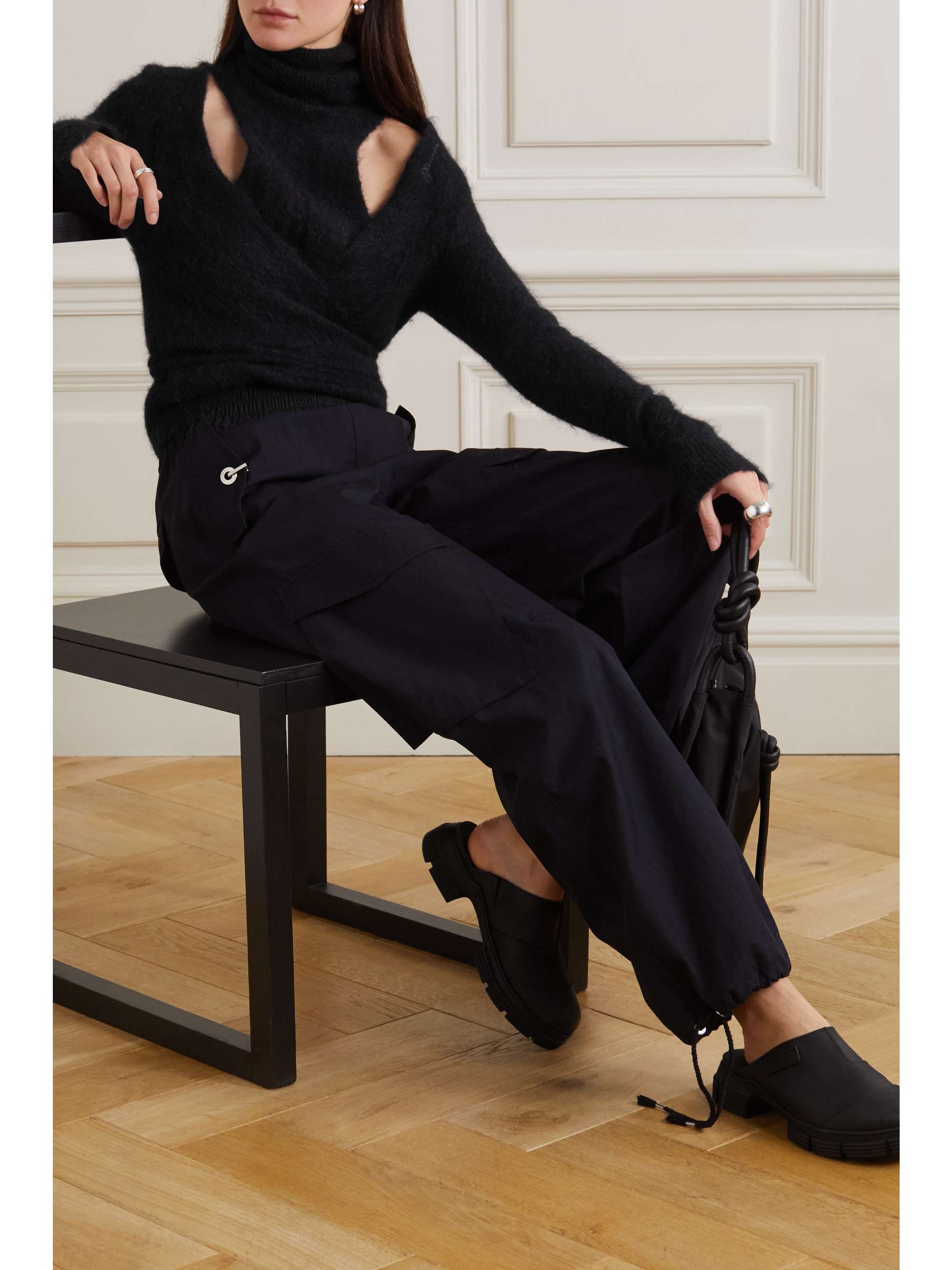 Black Cropped cutout tie-detailed 