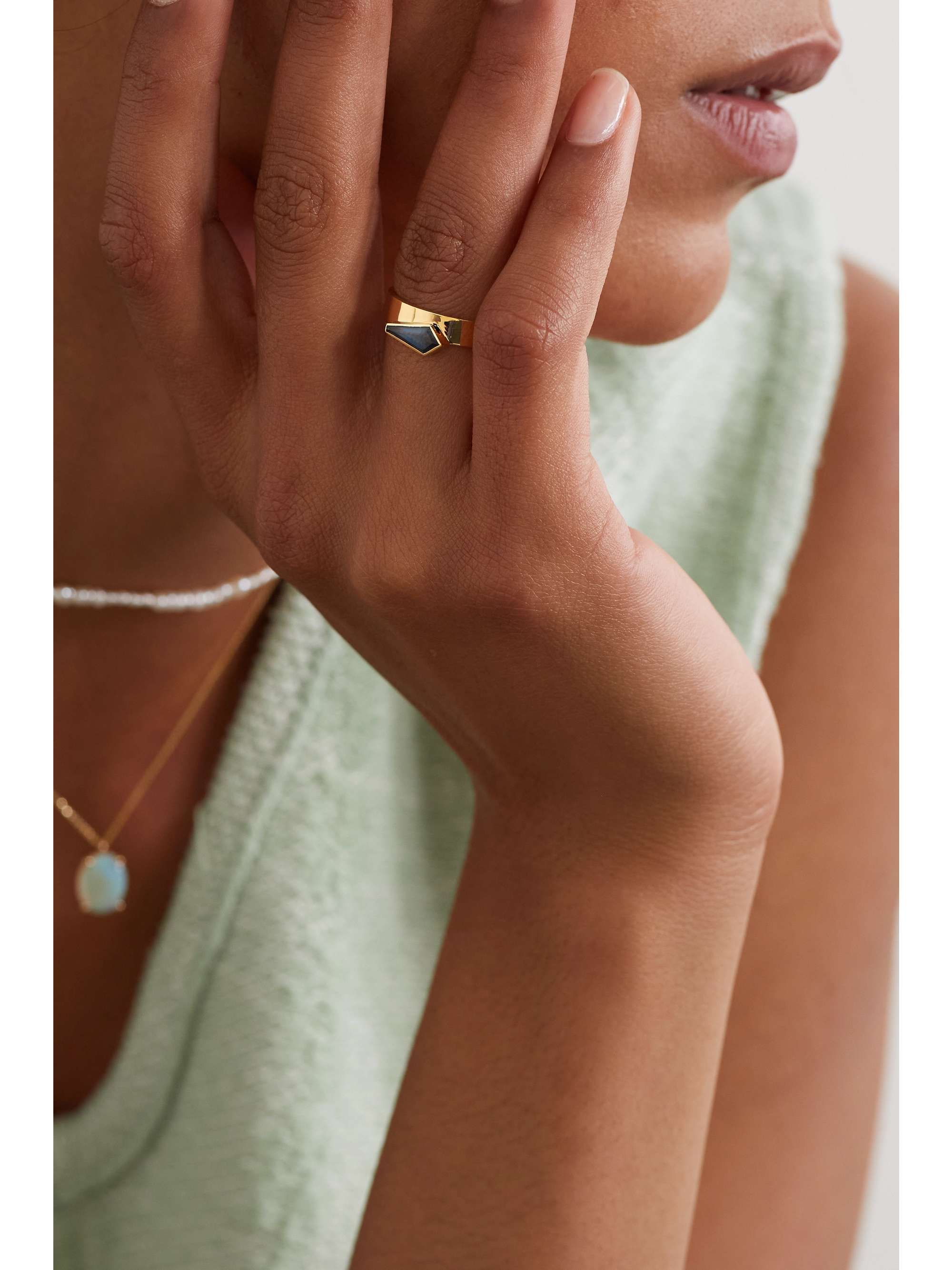 WWAKE Monolith recycled 14-karat gold sapphire ring