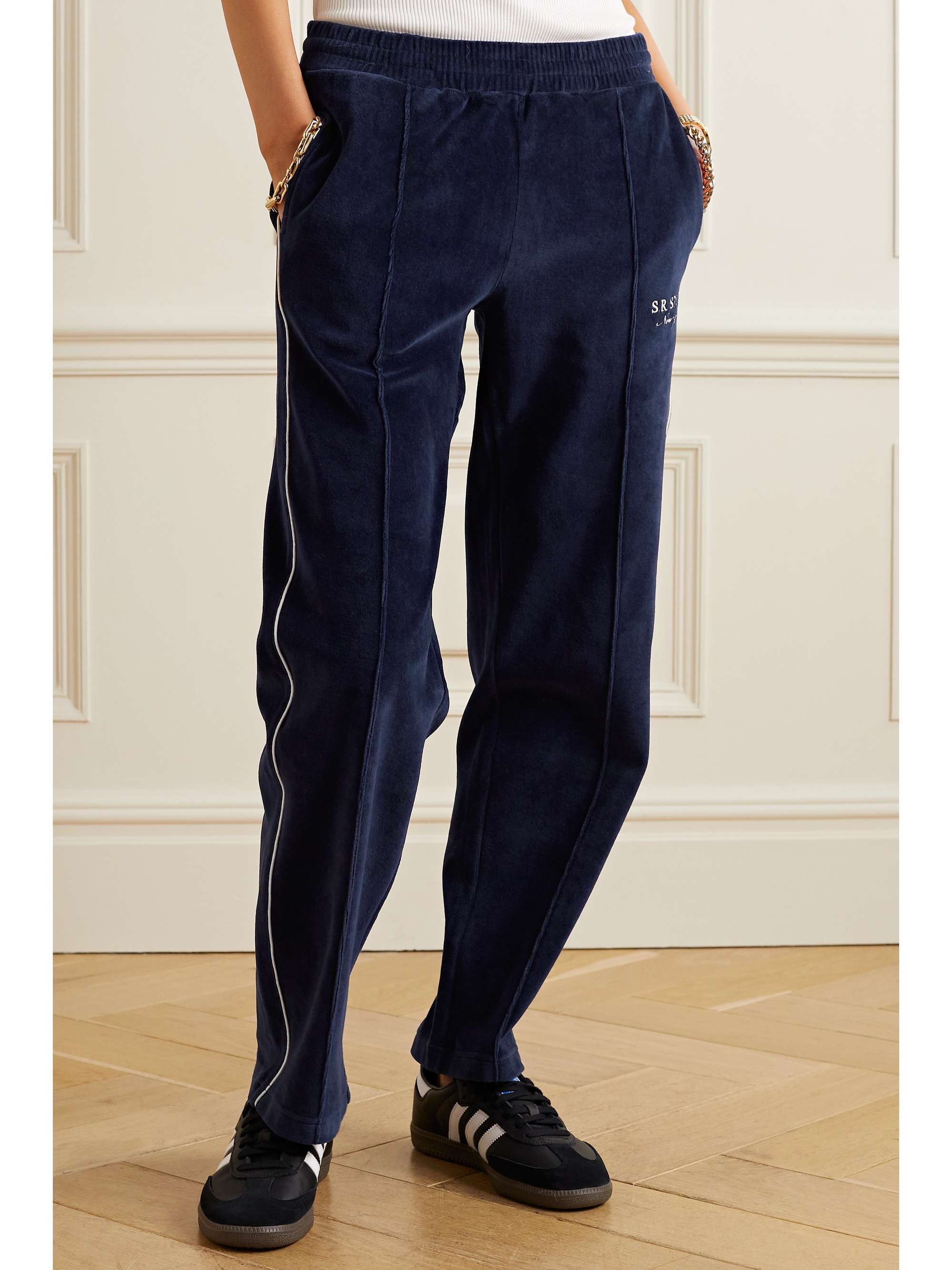 SPORTY & RICH Brandie Jogginghose aus Baumwoll-Velours mit Stickerei