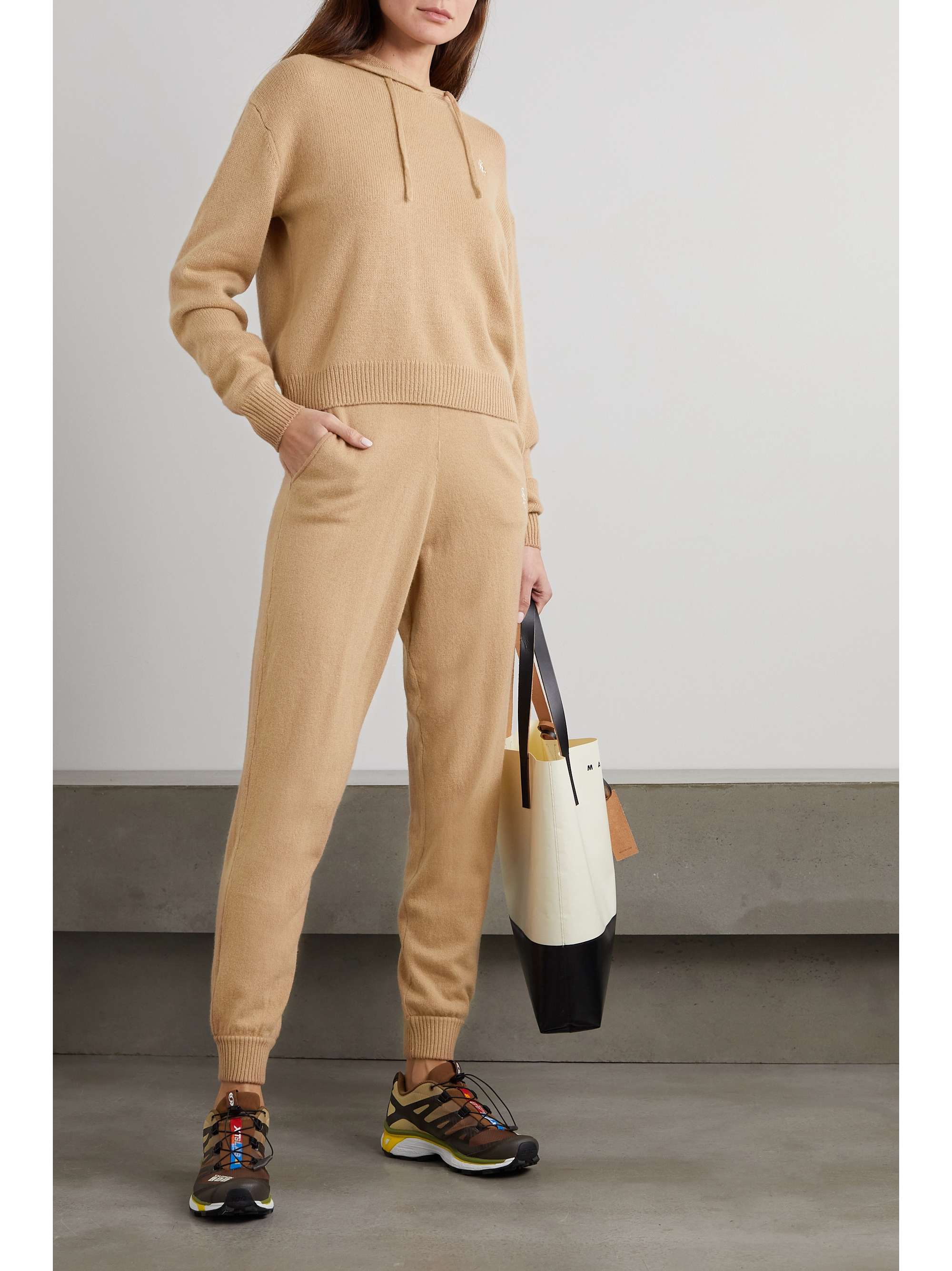 SPORTY & RICH Iman Kapuzenpullover aus Kaschmir mit Stickerei