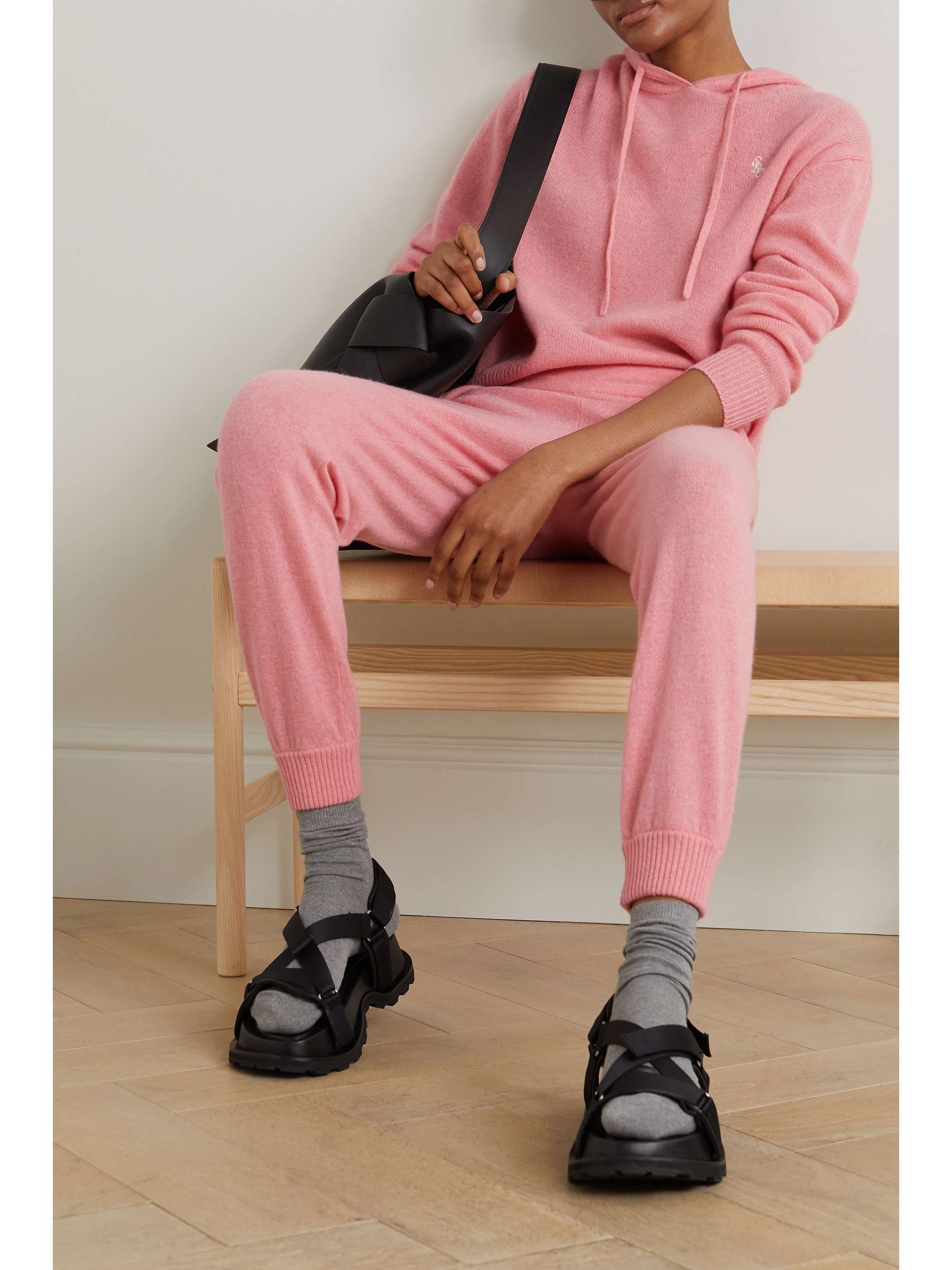 SPORTY & RICH Iman Kapuzenpullover aus Kaschmir mit Stickerei