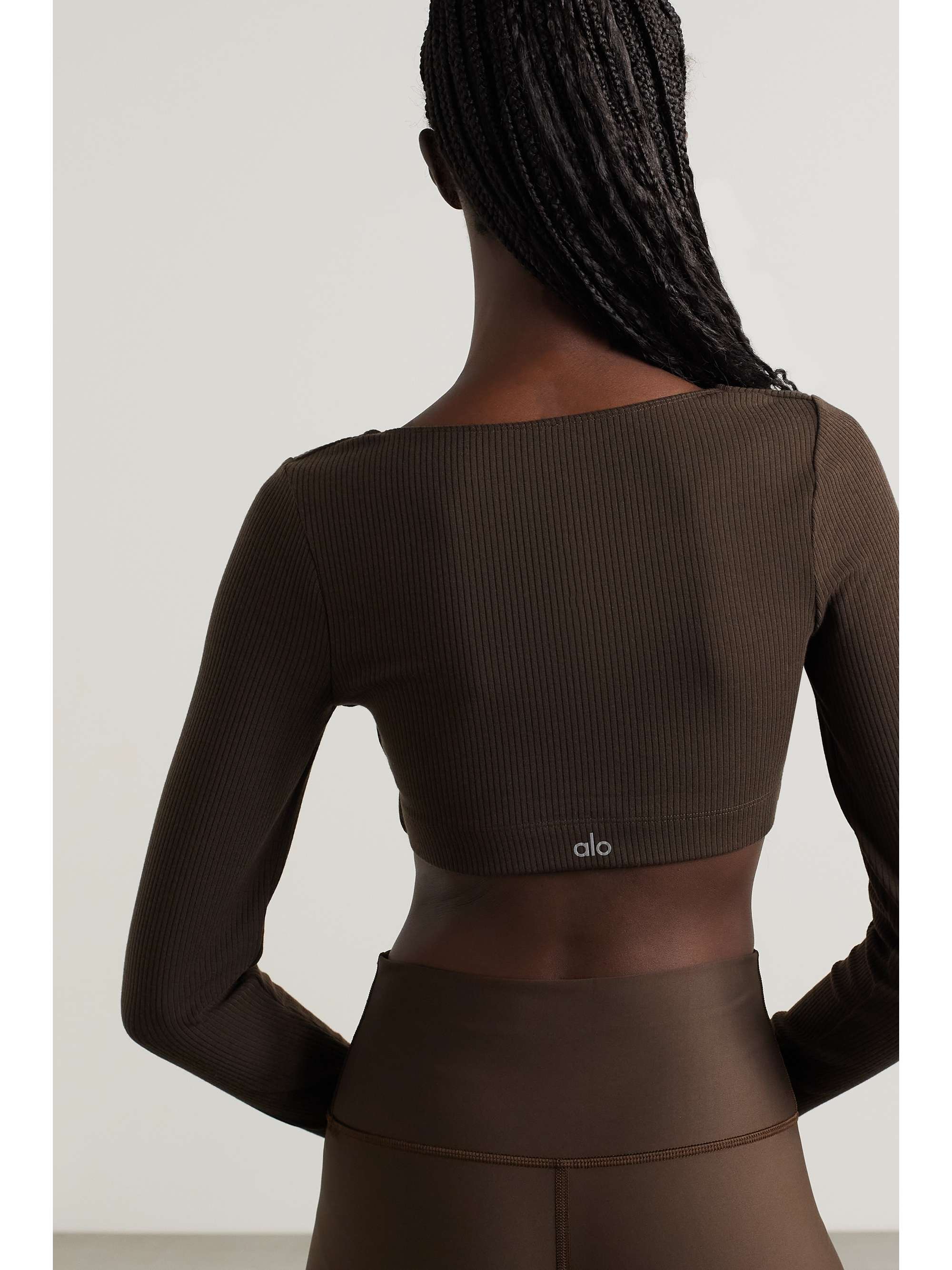 ALO YOGA Cropped ribbed stretch top