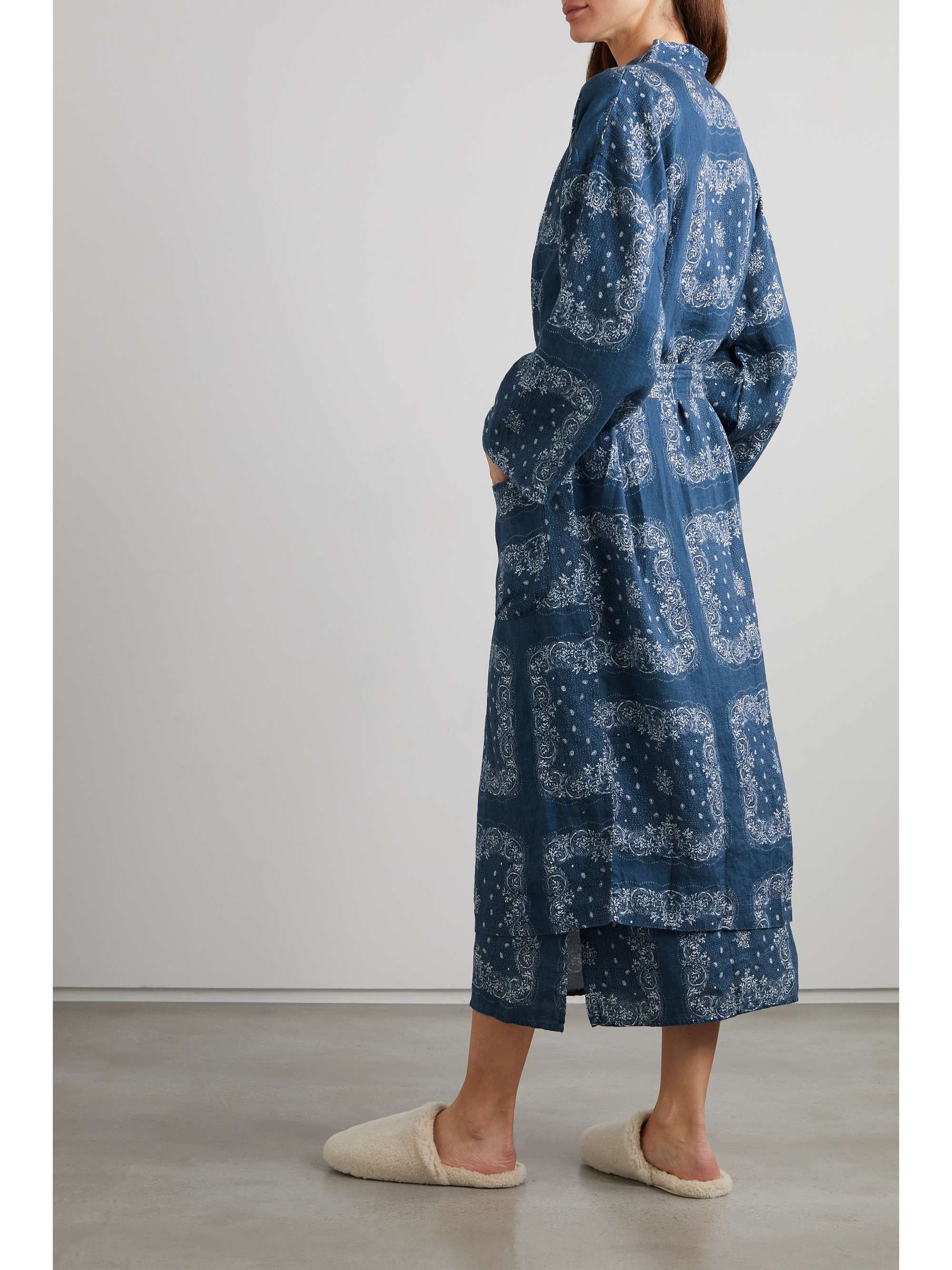 DESMOND & DEMPSEY Printed linen robe
