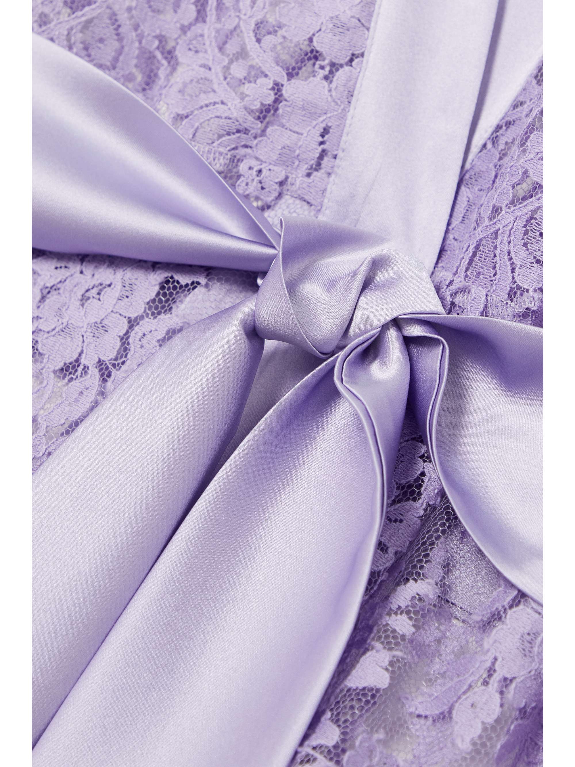 COCO DE MER Camellia satin-trimmed Leavers lace robe