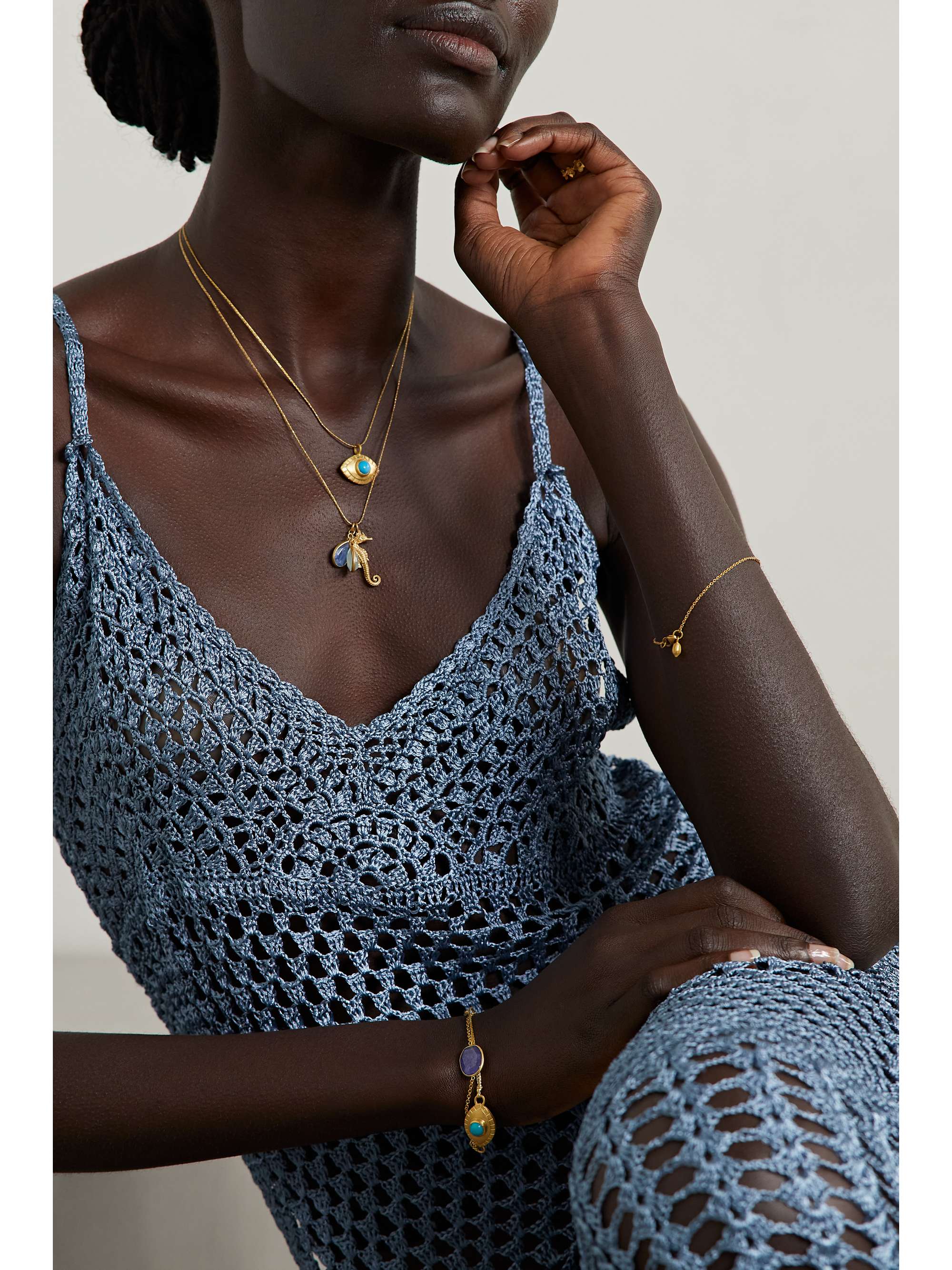 PIPPA SMALL Kordelkette mit mehreren Steinen und Details aus 18 Karat Gold