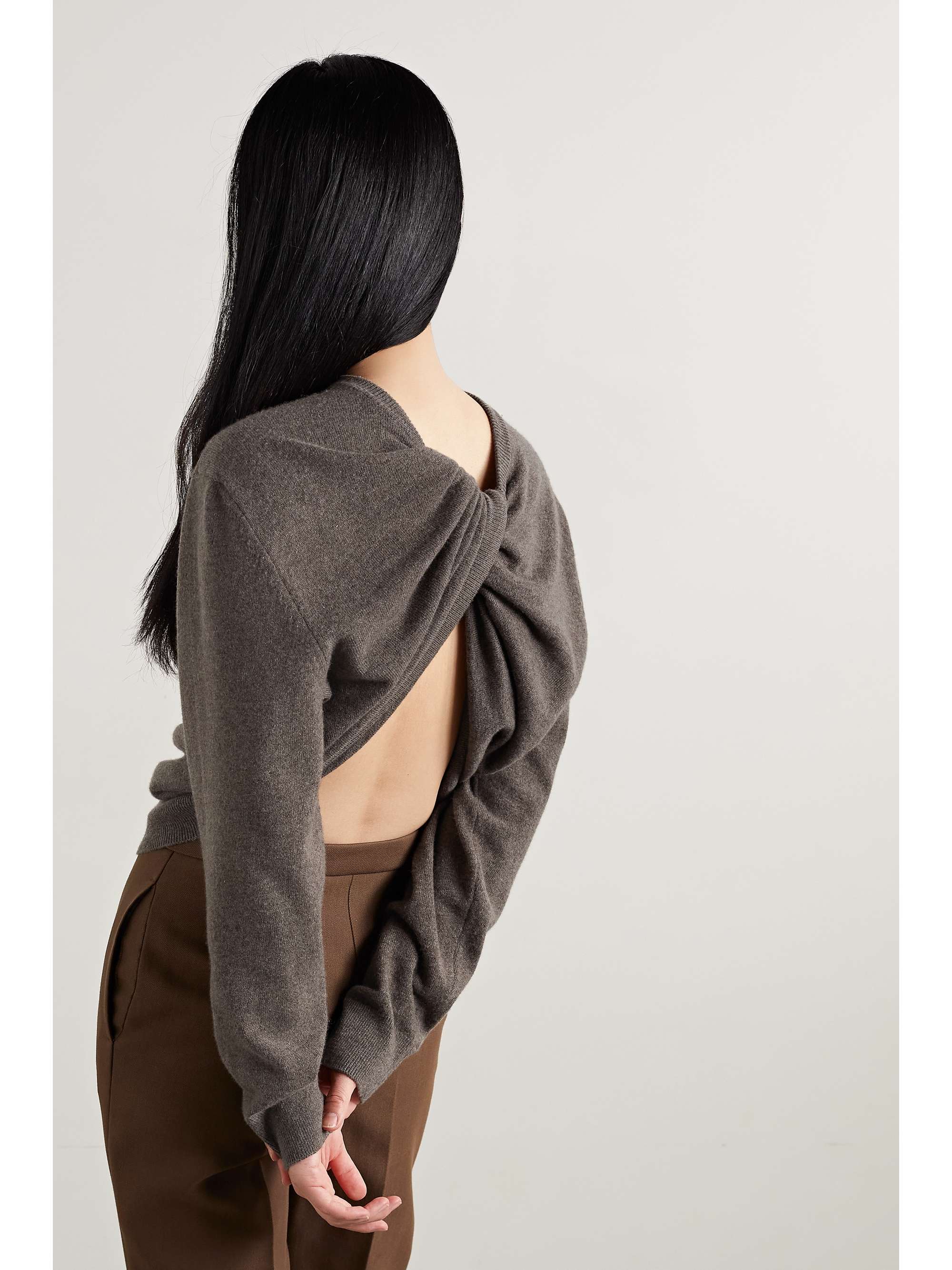 THE ROW Laris twisted cashmere sweater