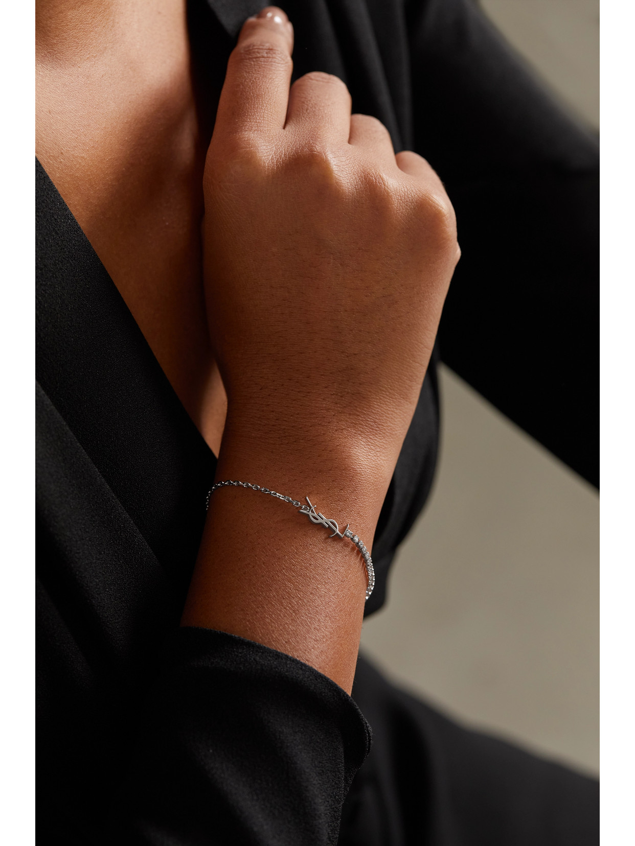 お歳暮 2025 Saint In Bracelet Crystal-embellished Ysl-plaque Laurent リップグロス
