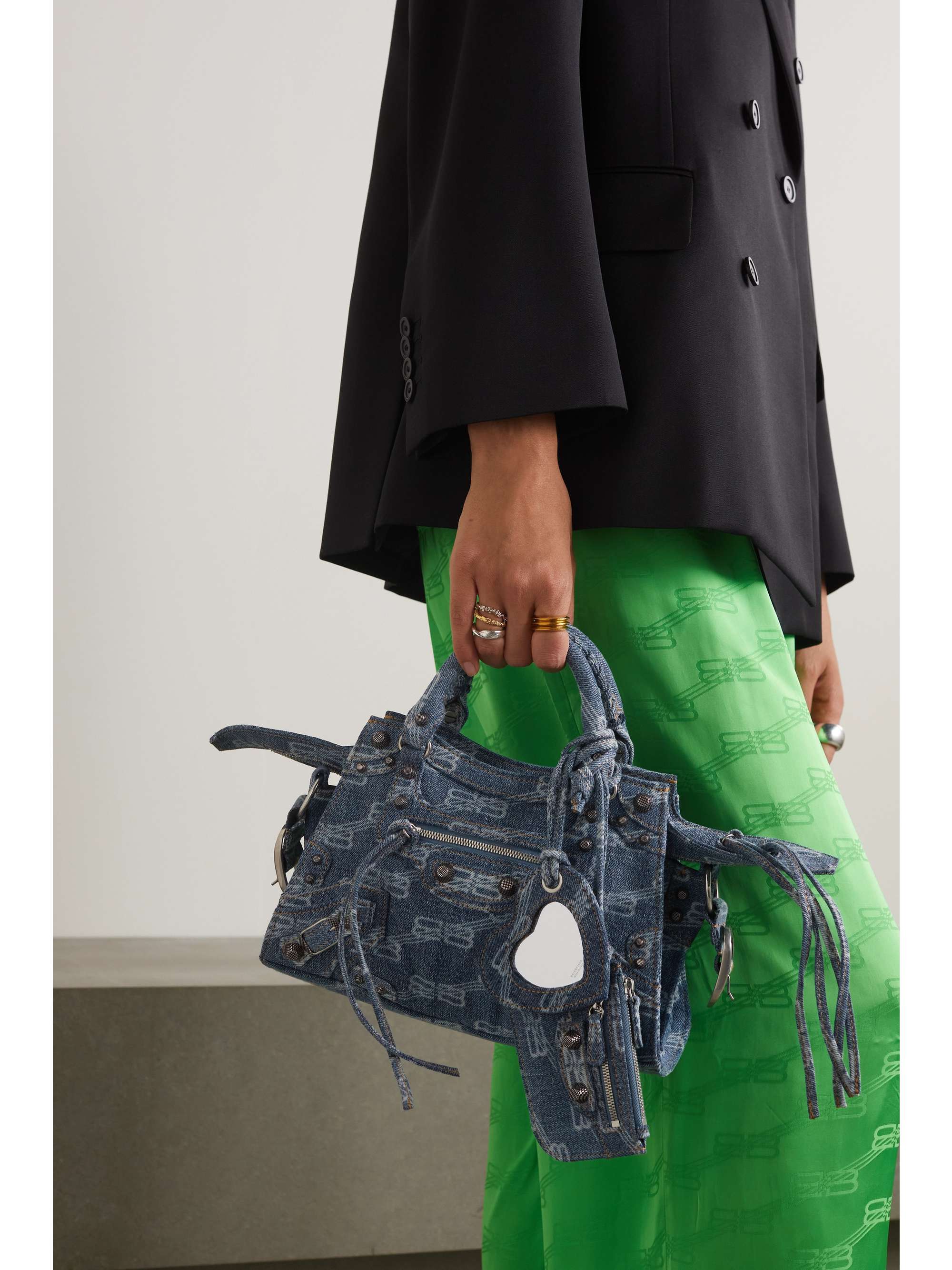 lige ud Magnetisk leder BALENCIAGA Neo Cagole XS studded printed denim tote | NET-A-PORTER