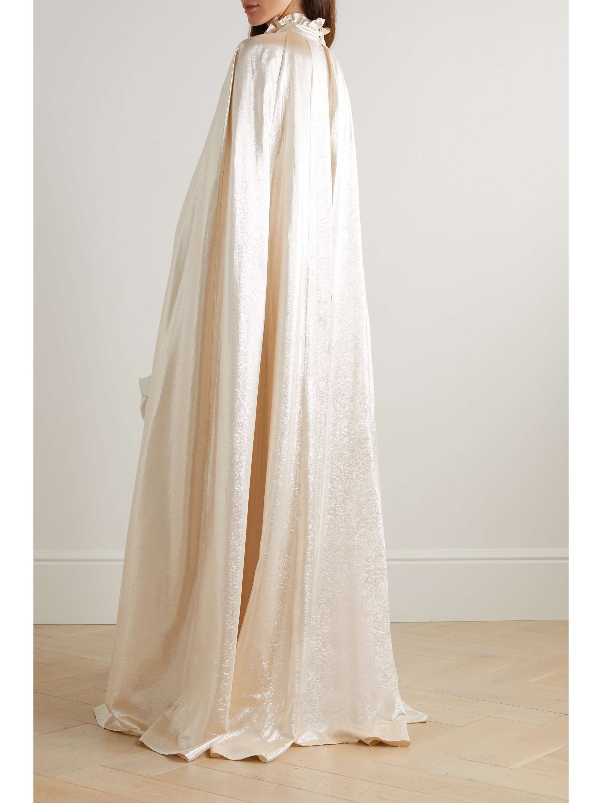 ERDEM Macie Robe aus Lamé aus einer Seiden-Lurex®-Mischung mit Bindegürtel und Cape-Effekt